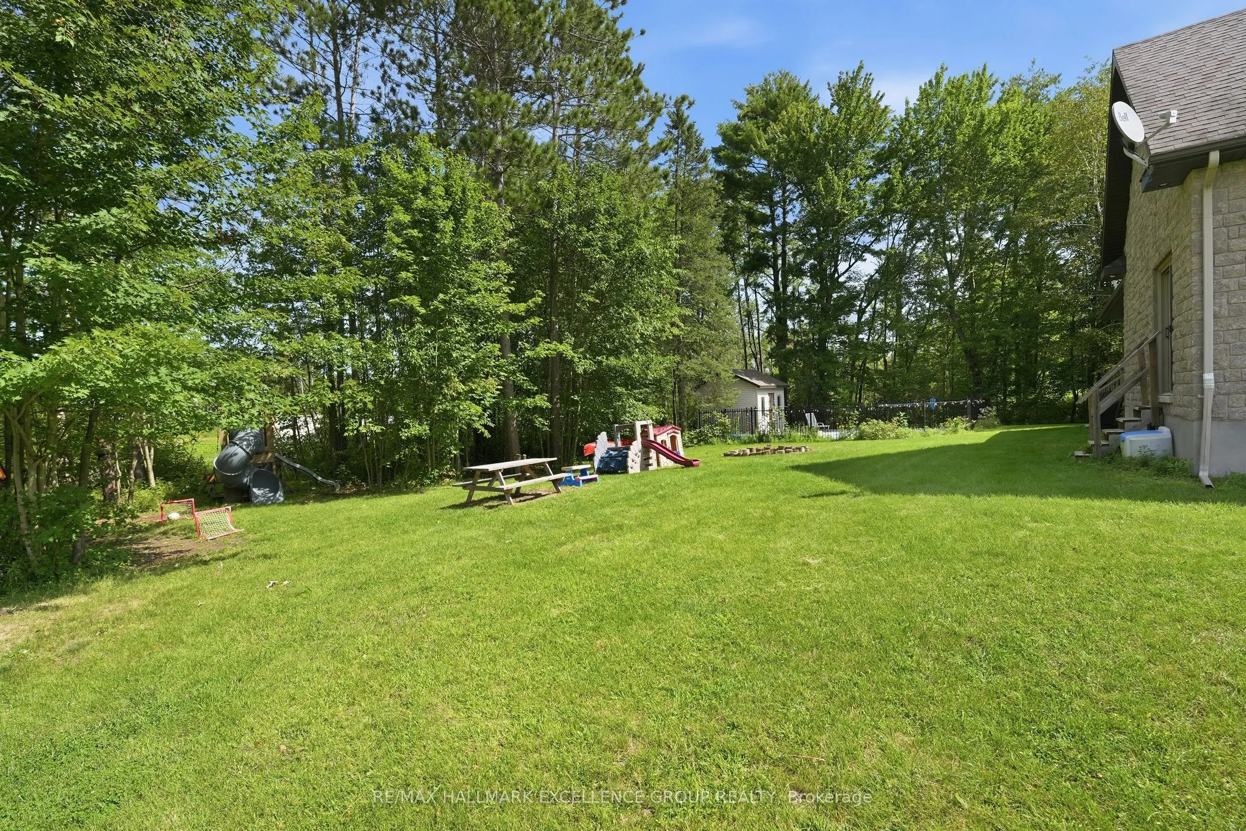 1363 Du Golf Road