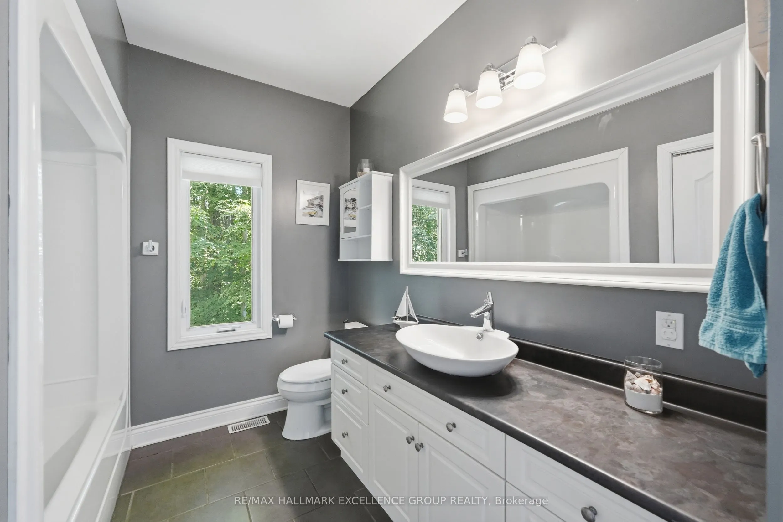 1363 Du Golf Road