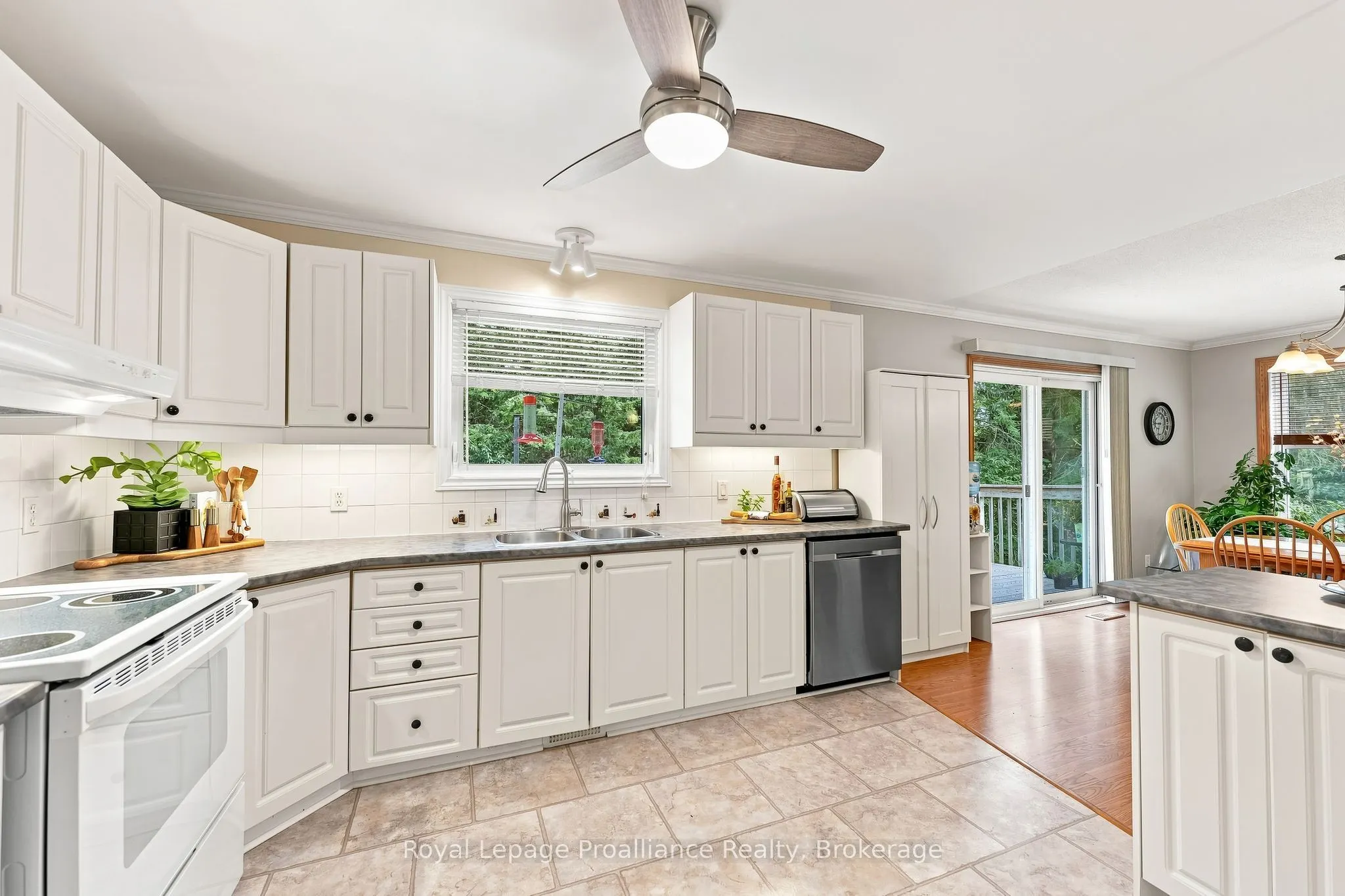 1528 Pinewood School Road