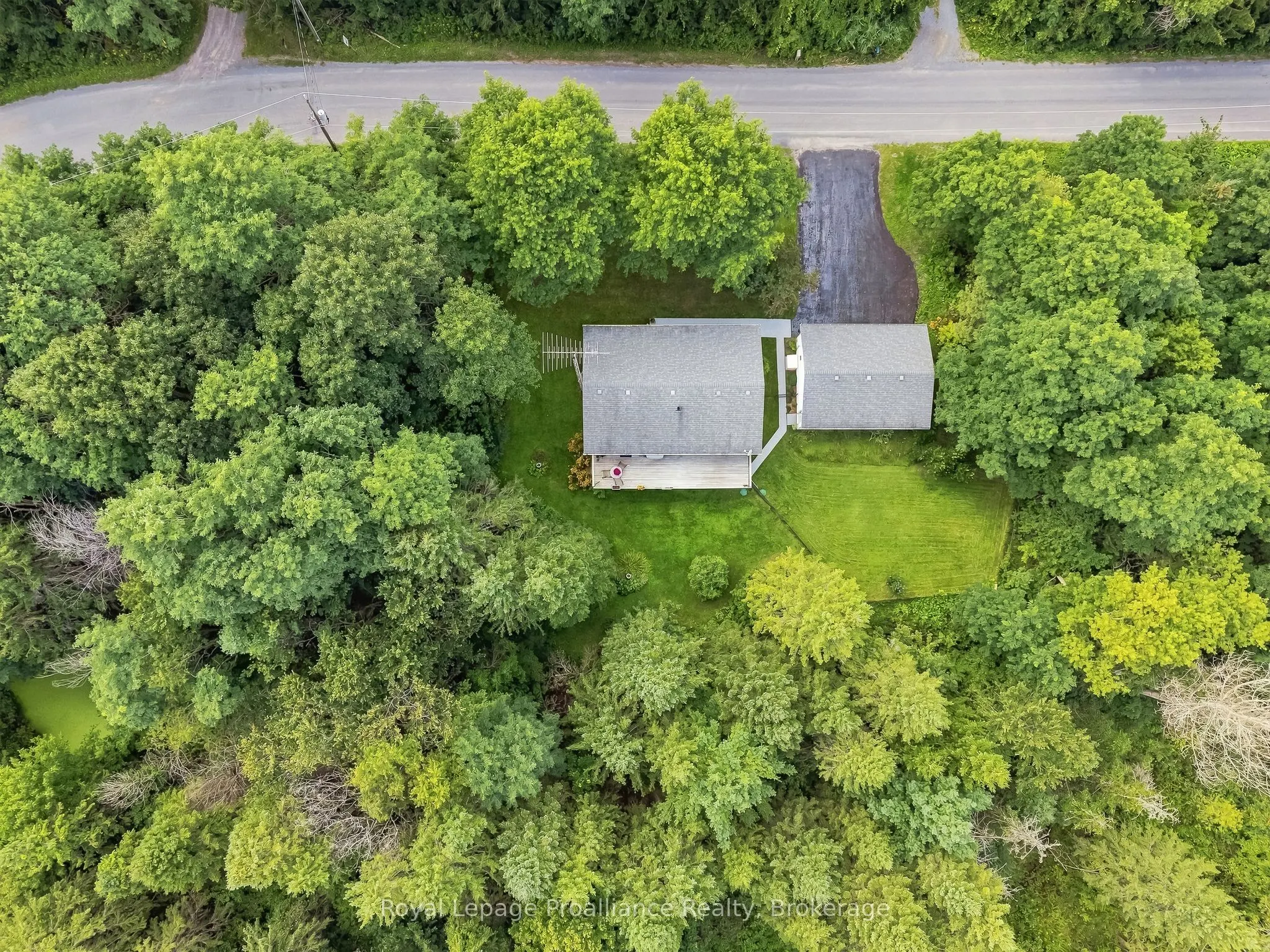 1528 Pinewood School Road