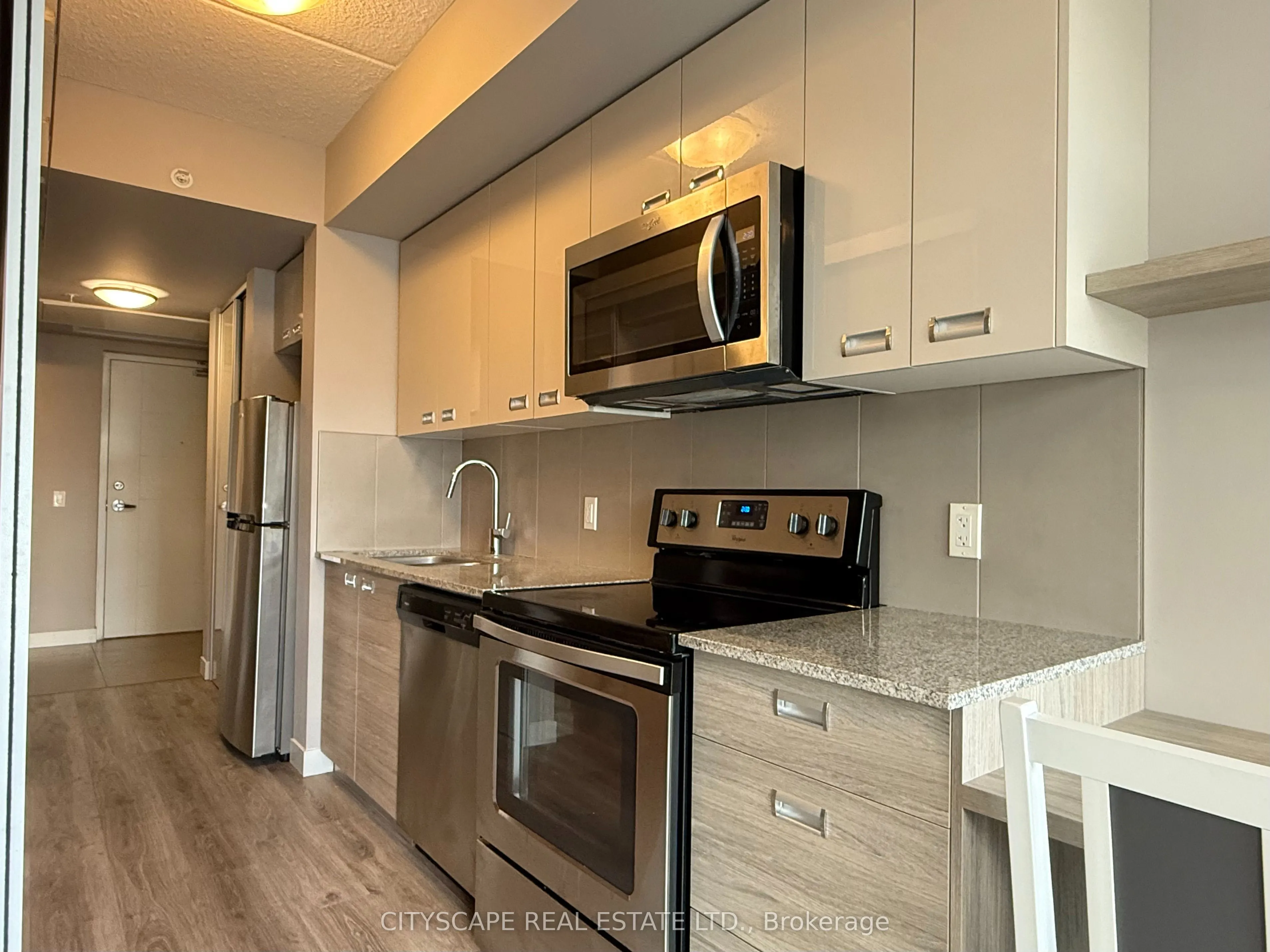 308 Lester Street #511
