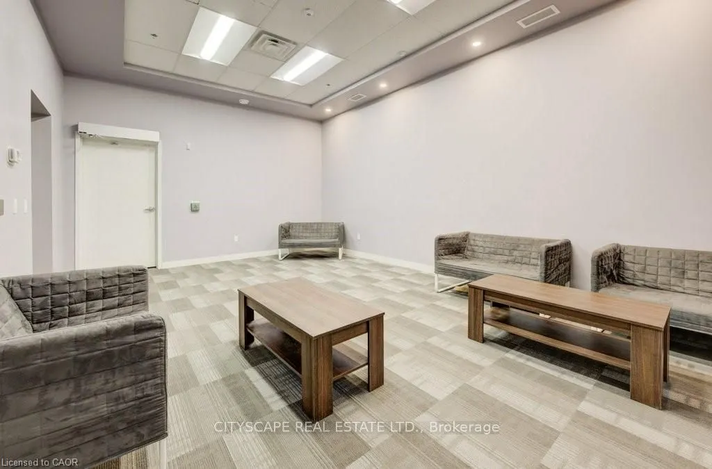 308 Lester Street #511