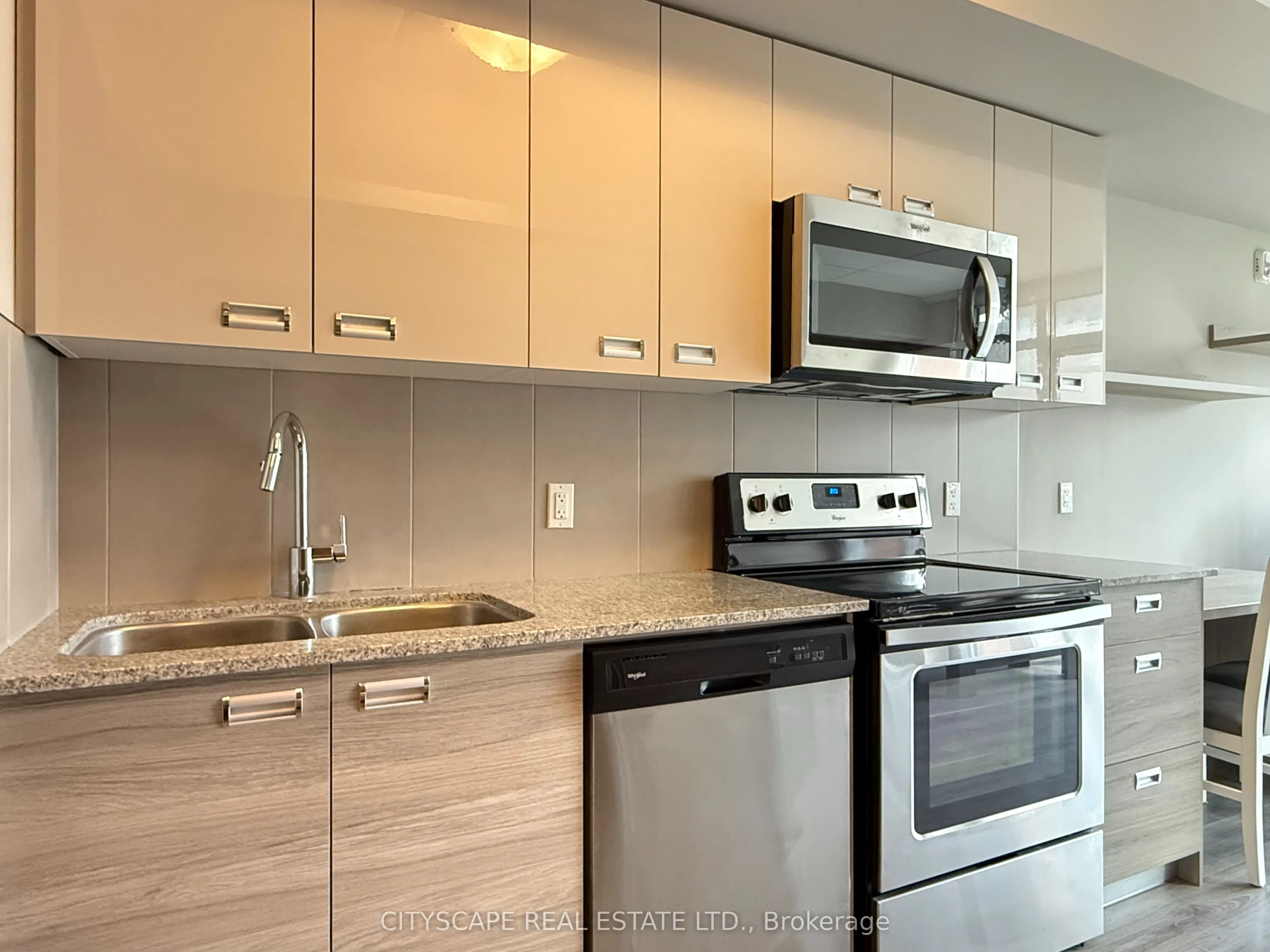 308 Lester Street #511