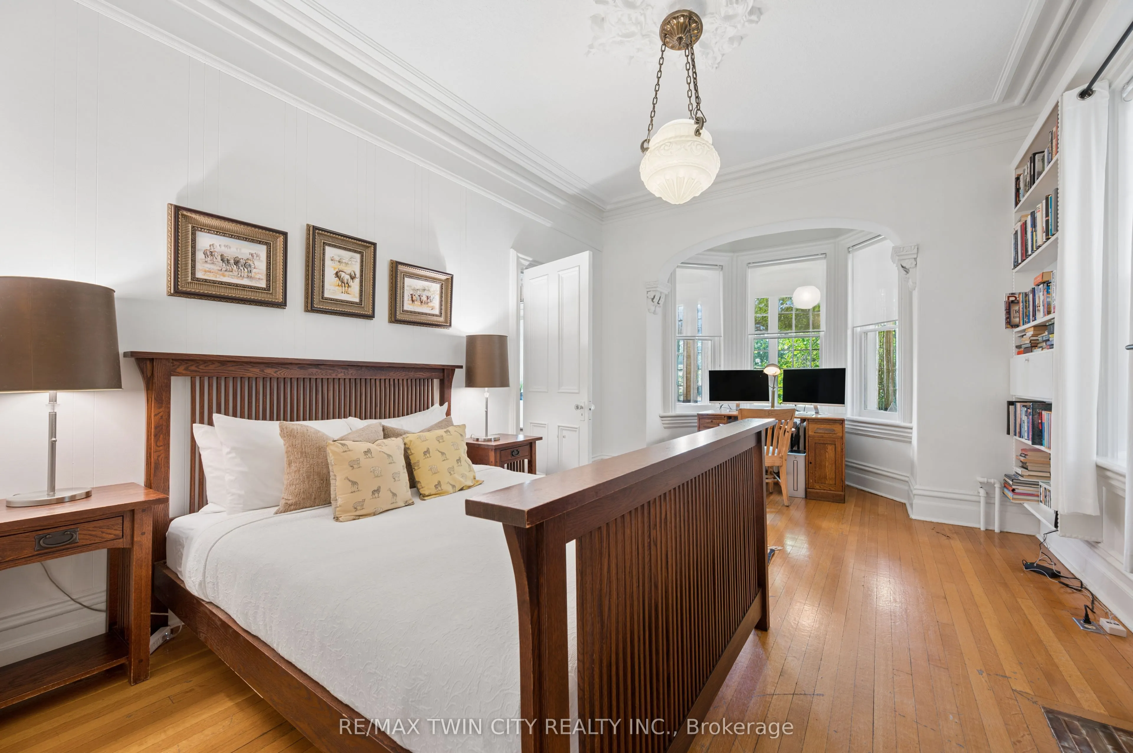 66 Park Hill Road E