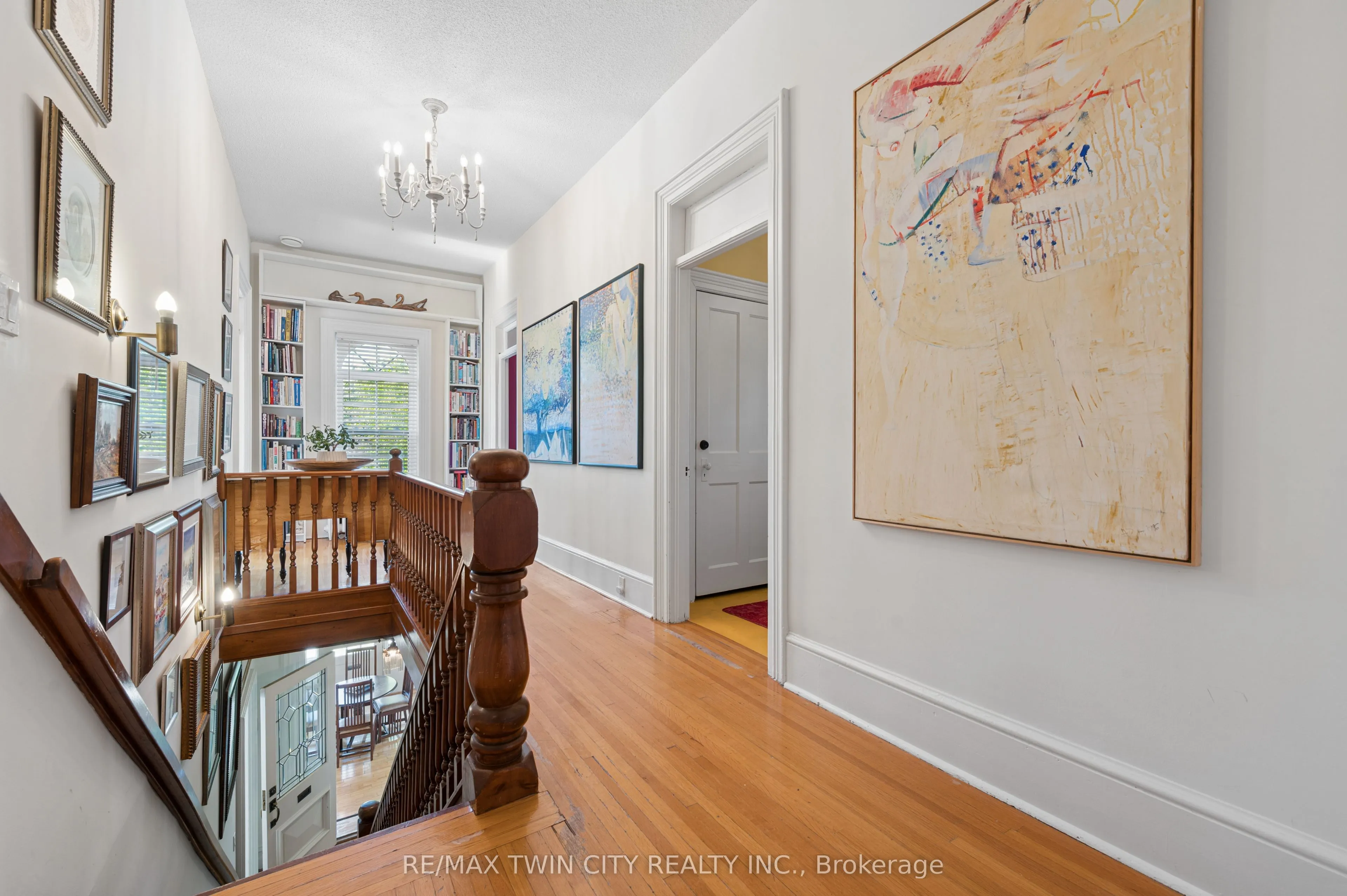 66 Park Hill Road E