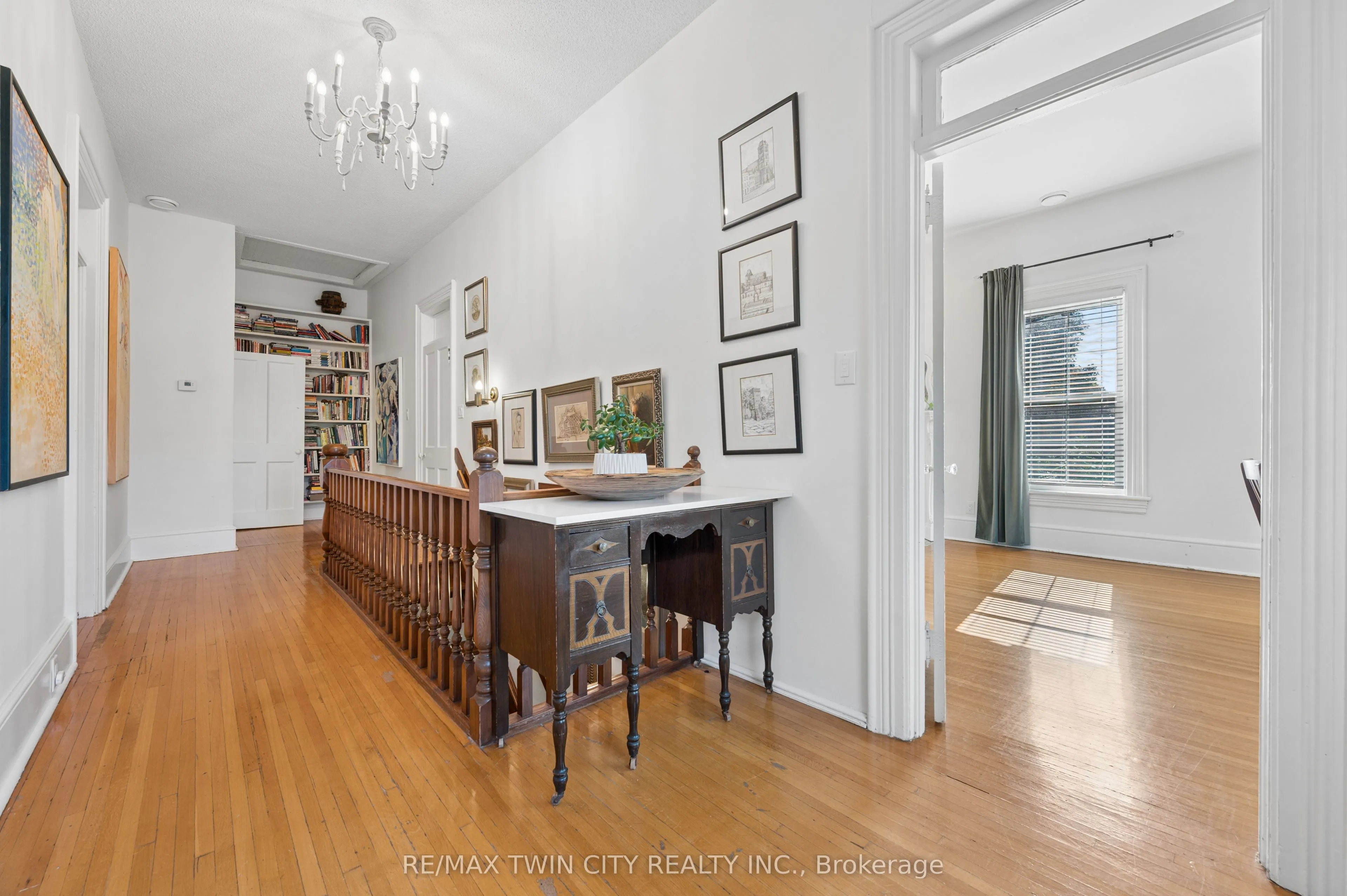 66 Park Hill Road E