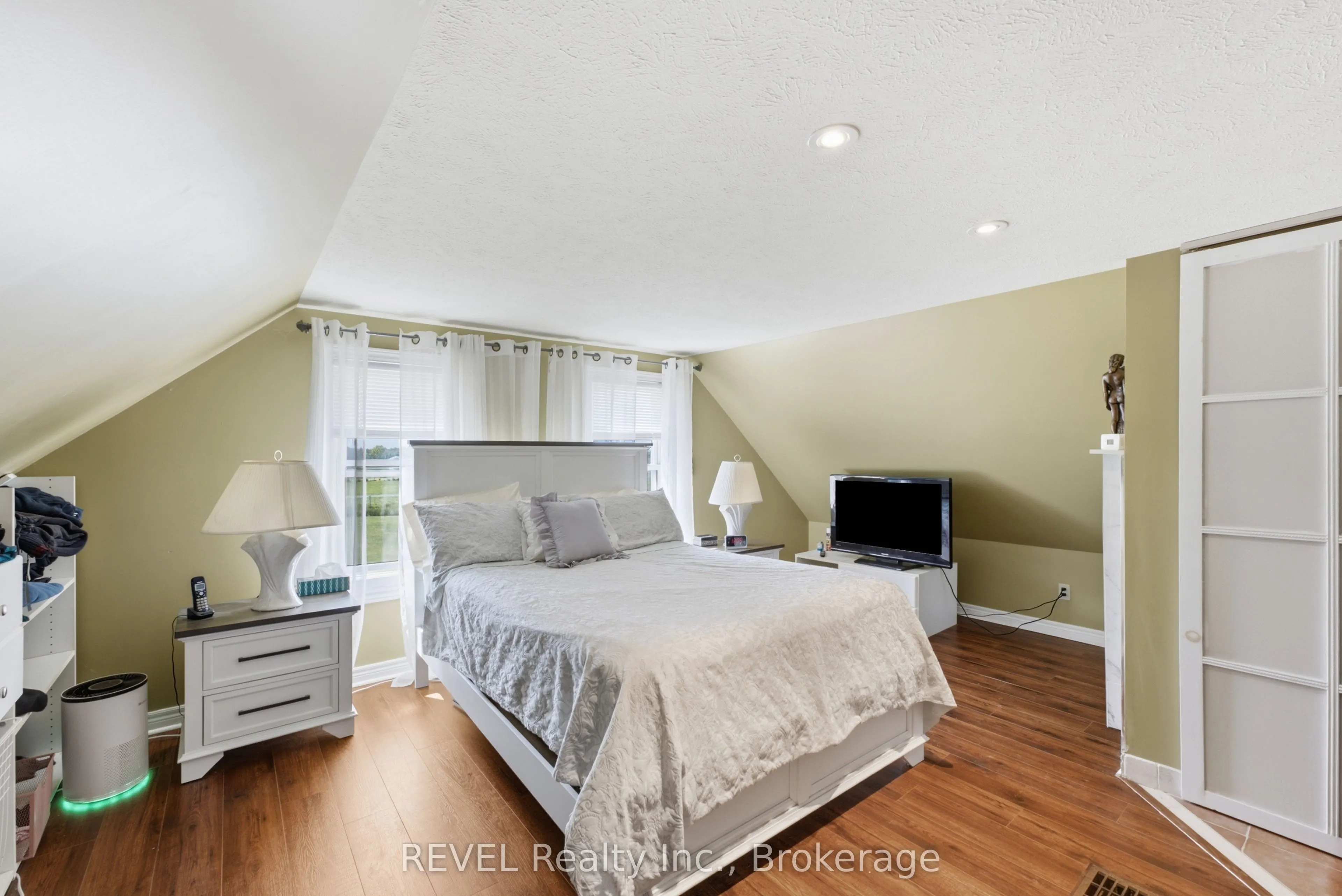 1055 Burger Road