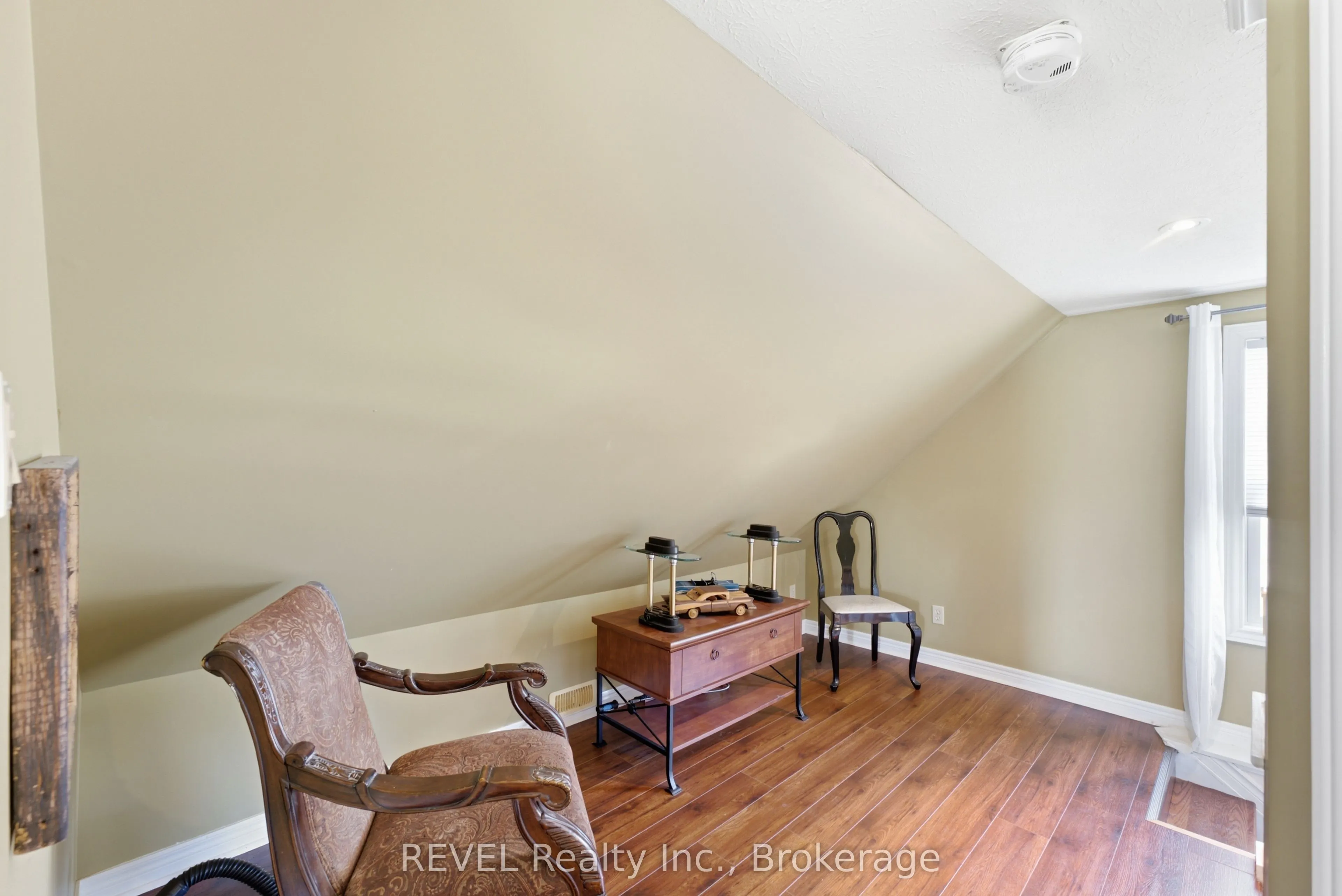 1055 Burger Road
