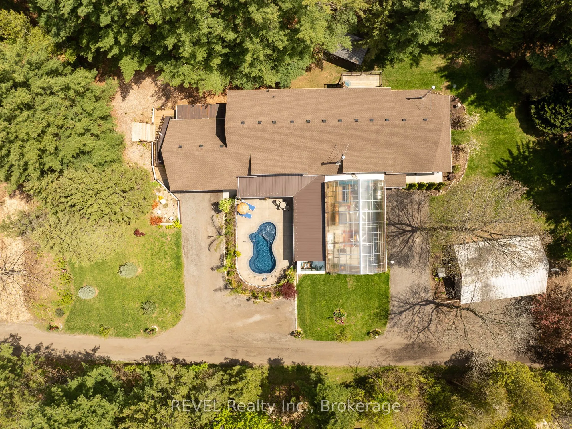 573 CANBORO Road