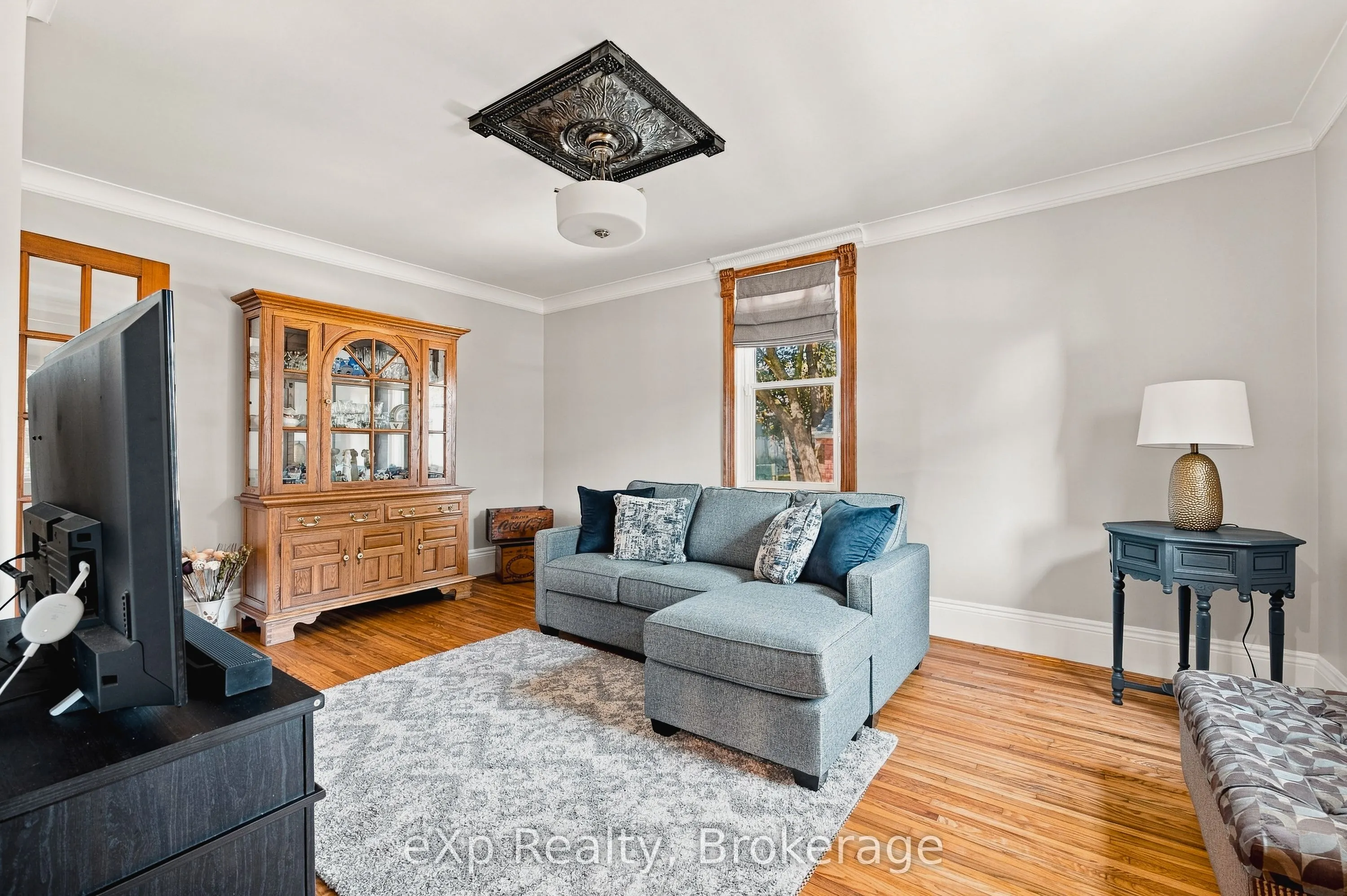 51 Osprey Street S