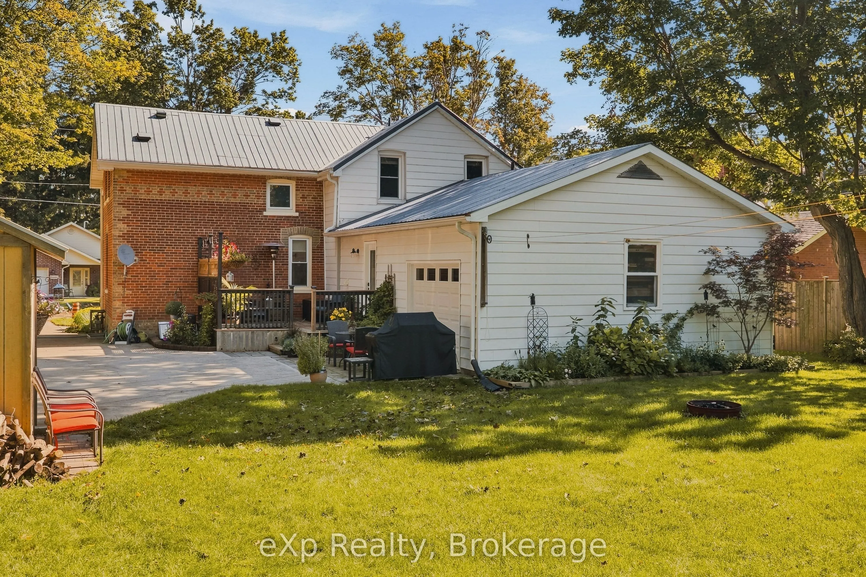 51 Osprey Street S