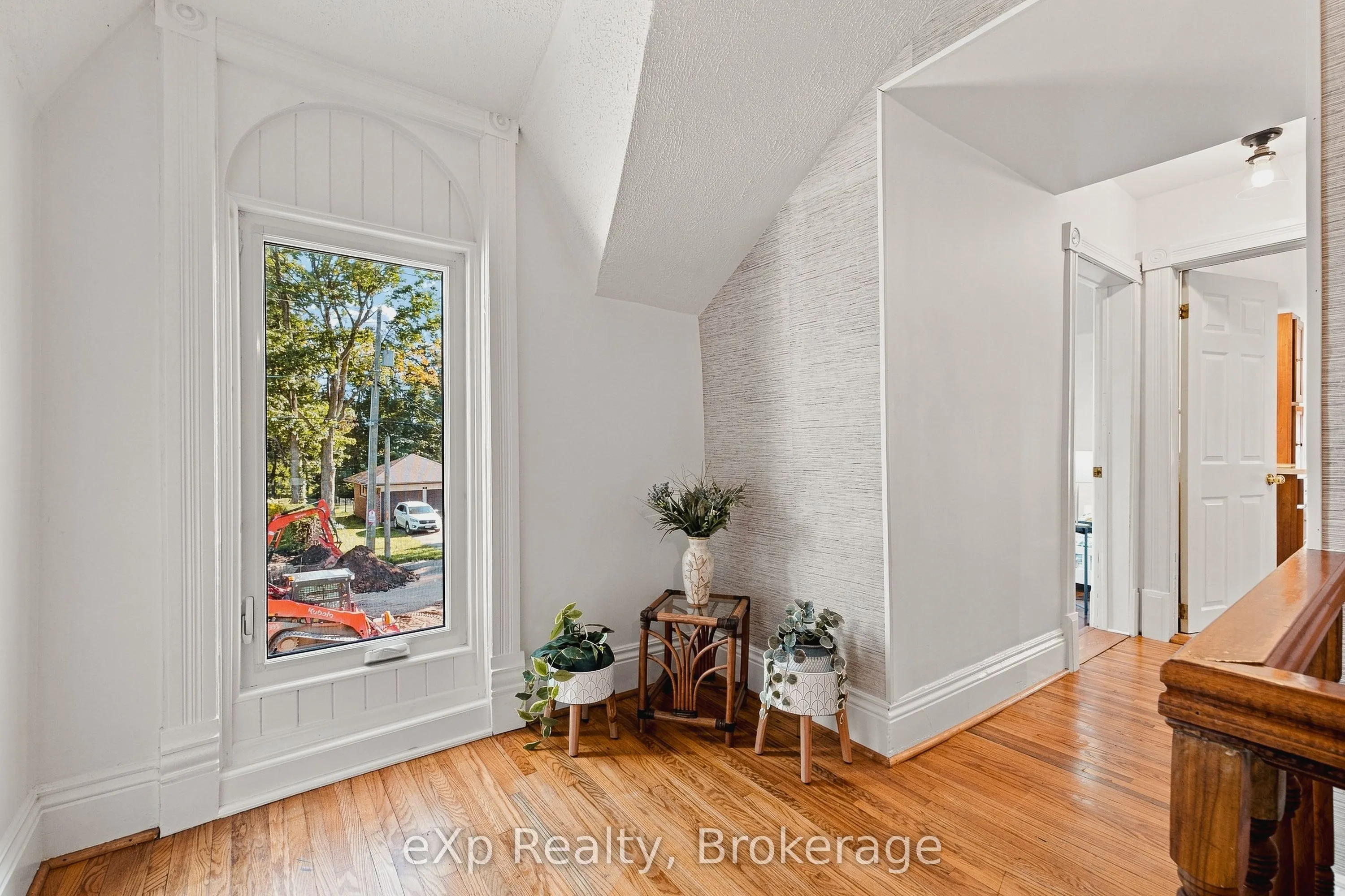 51 Osprey Street S