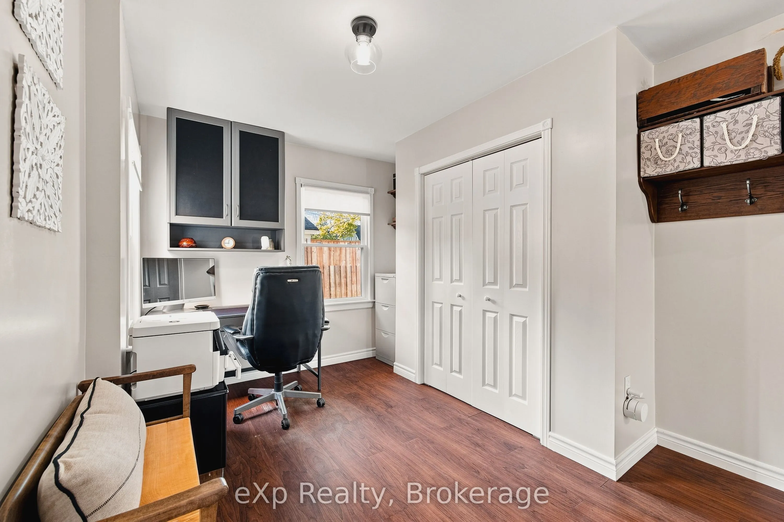 51 Osprey Street S