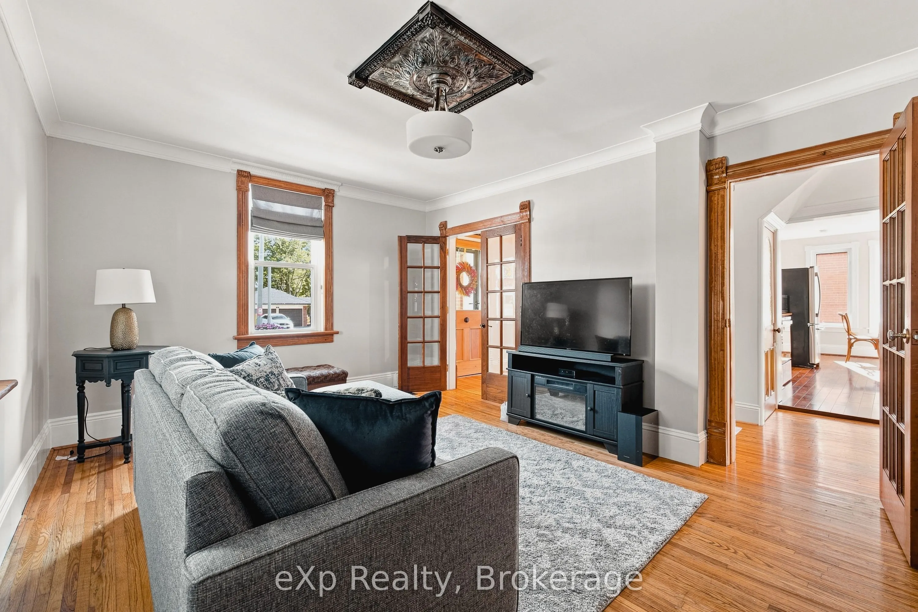 51 Osprey Street S