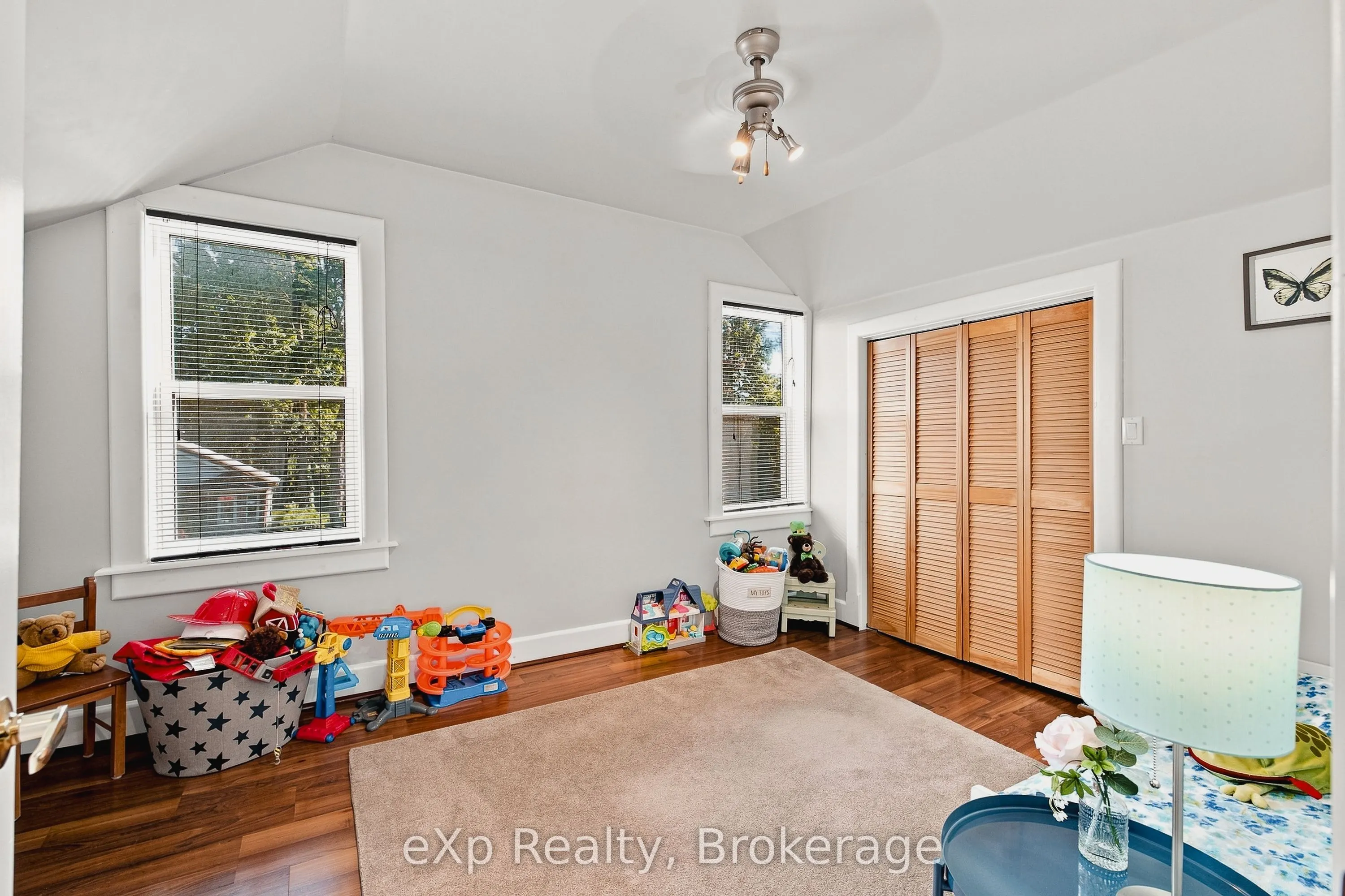 51 Osprey Street S