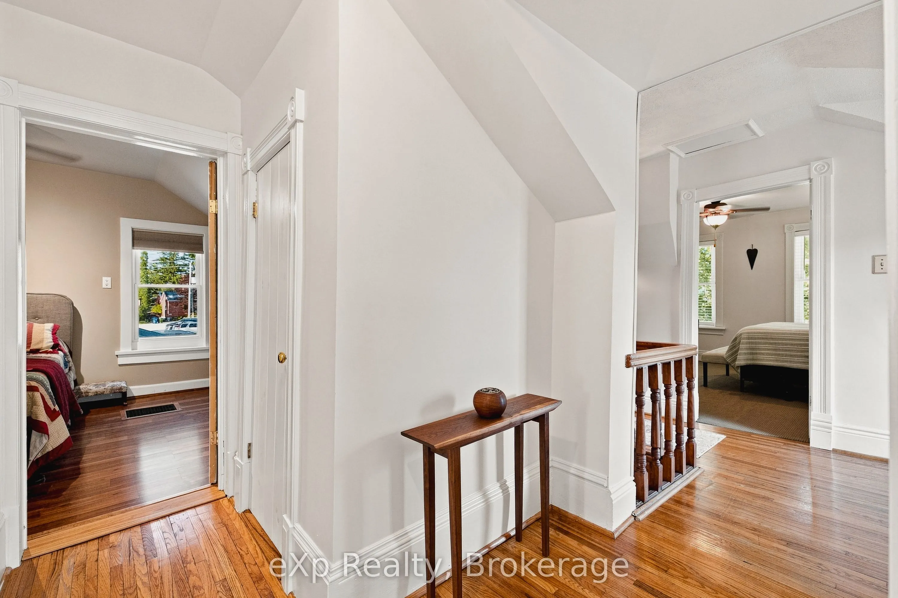 51 Osprey Street S