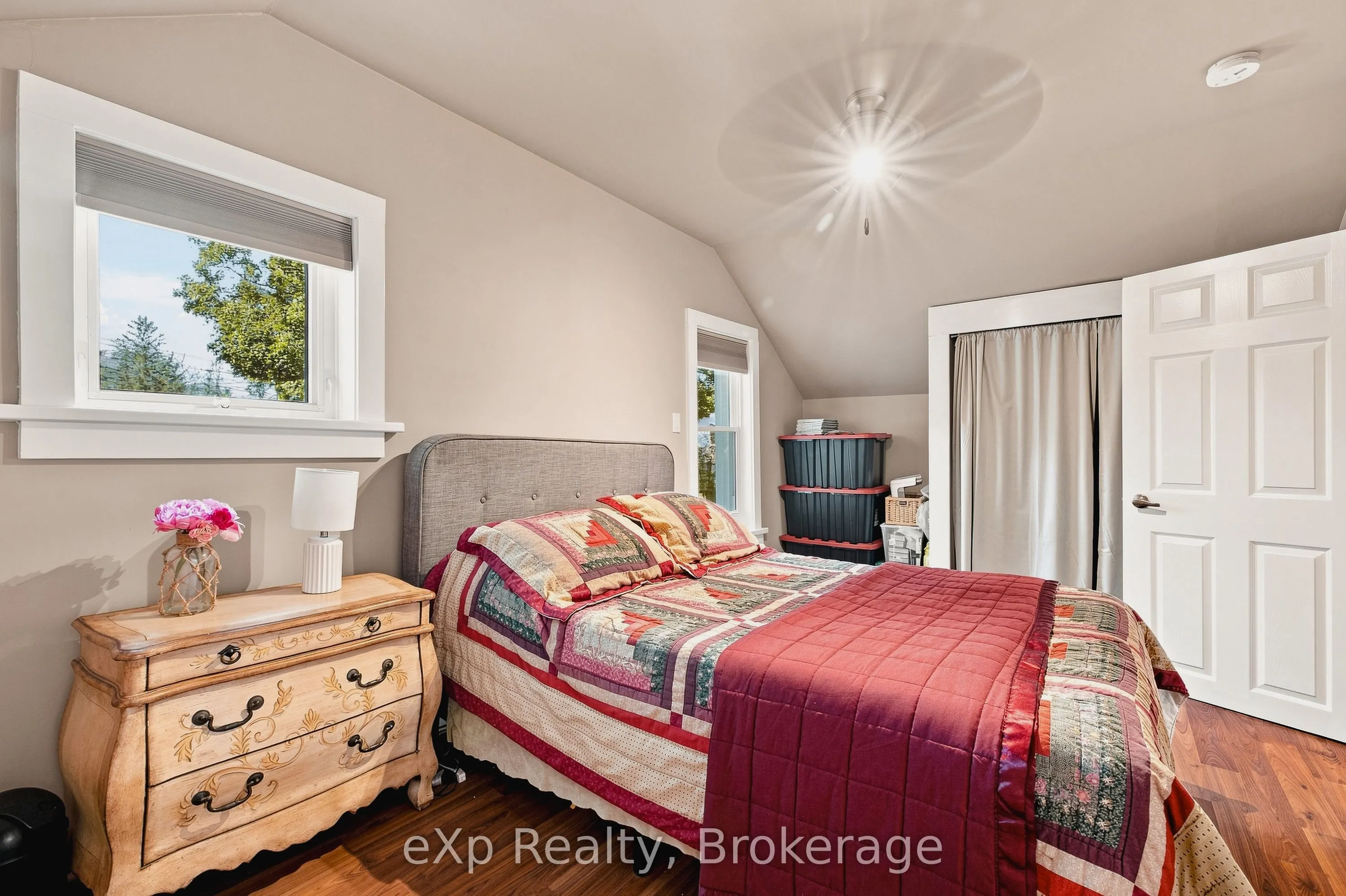 51 Osprey Street S