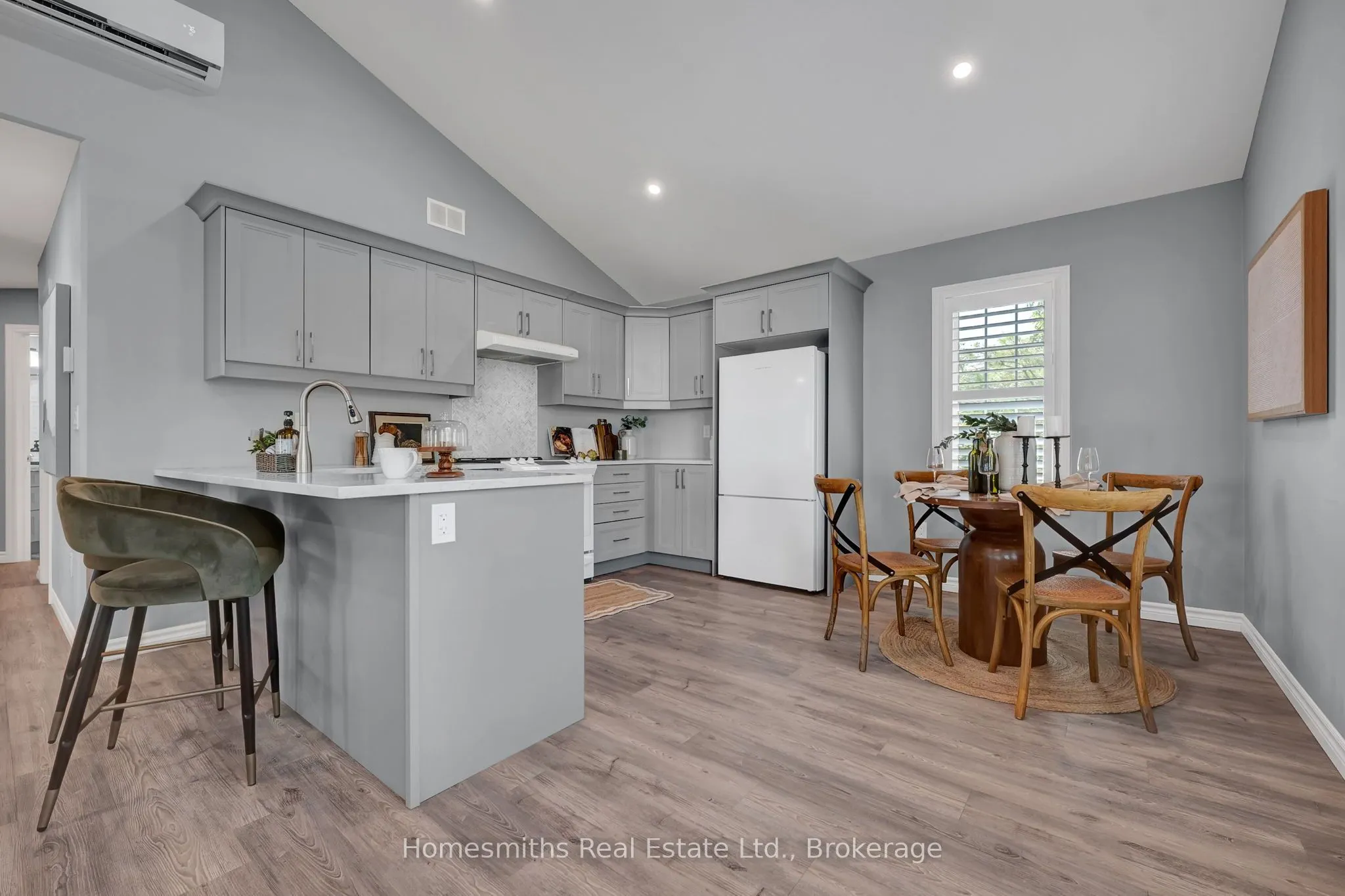 300 Croft Street #404