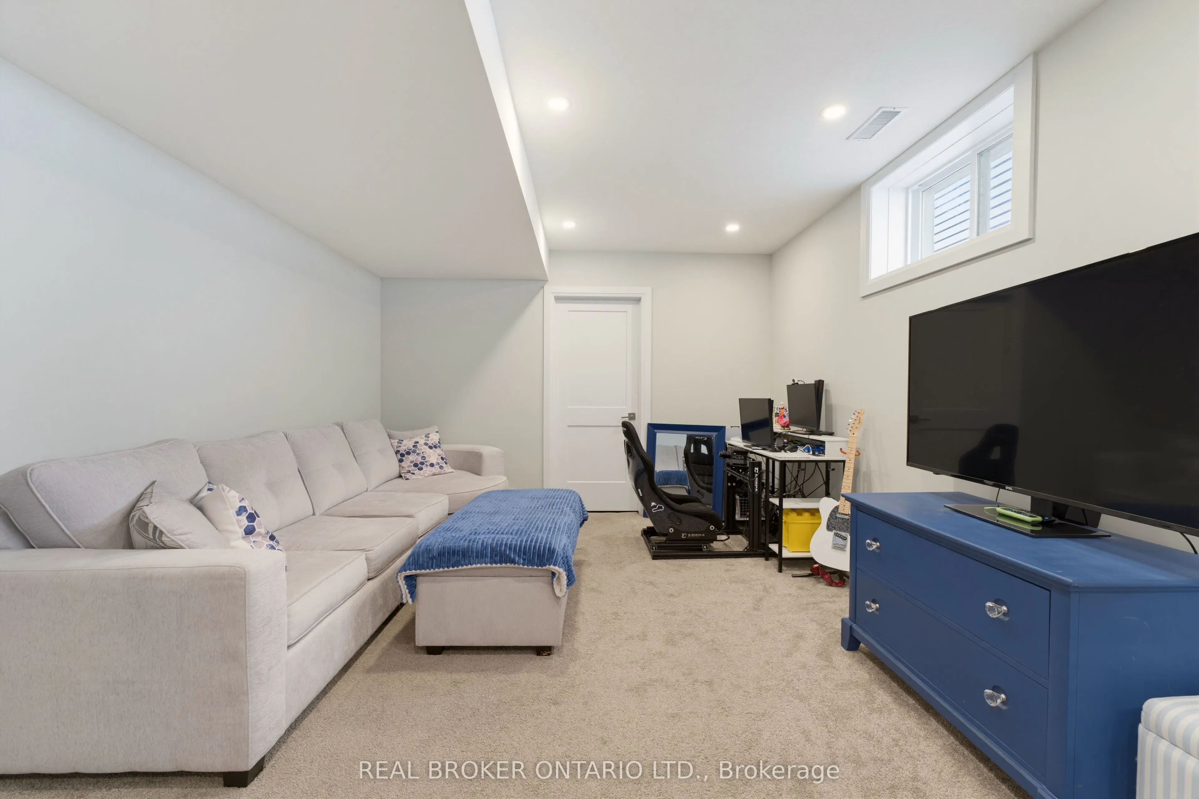 98 Woodberry Crescent