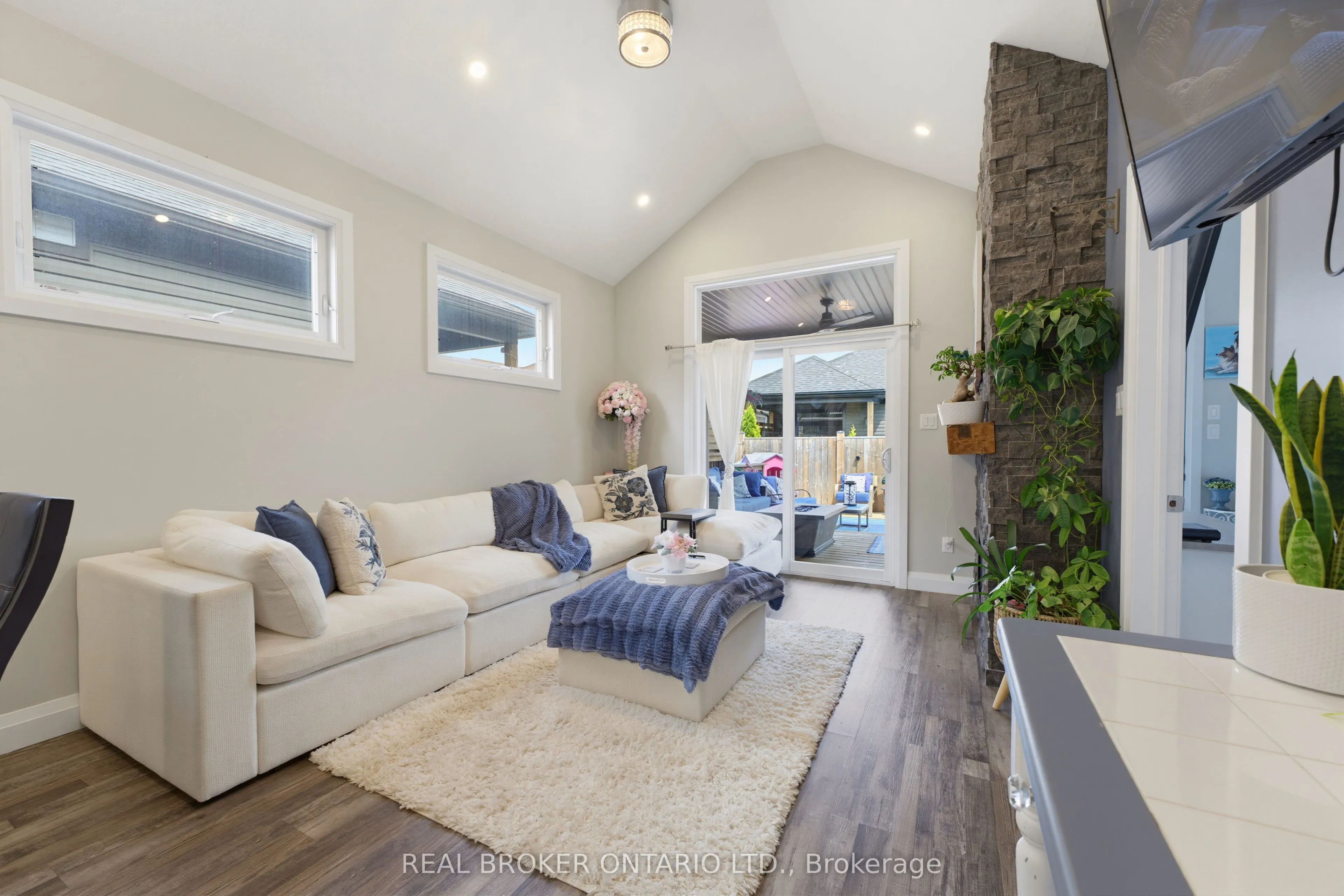 98 Woodberry Crescent