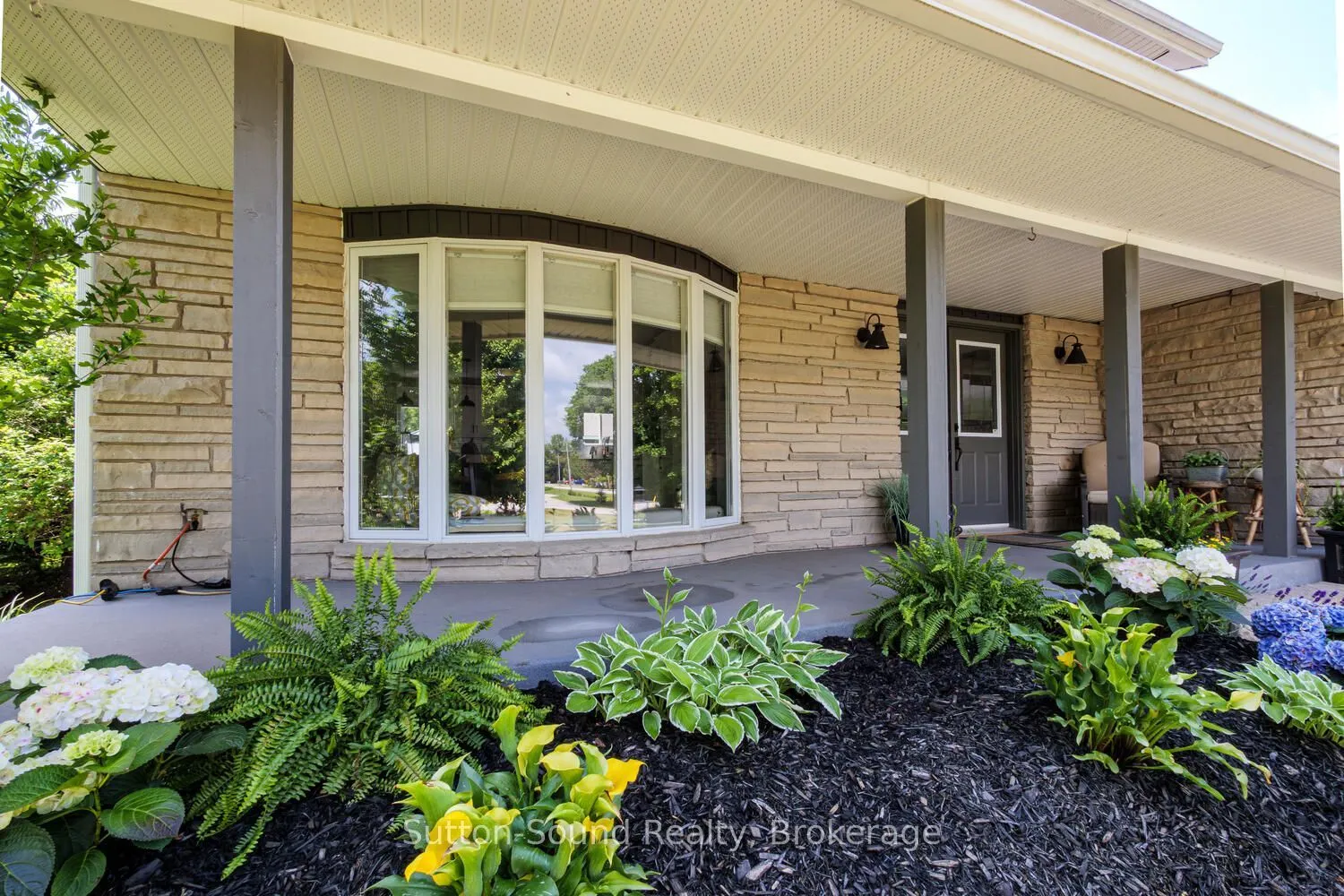 35 Pine Tree Drive