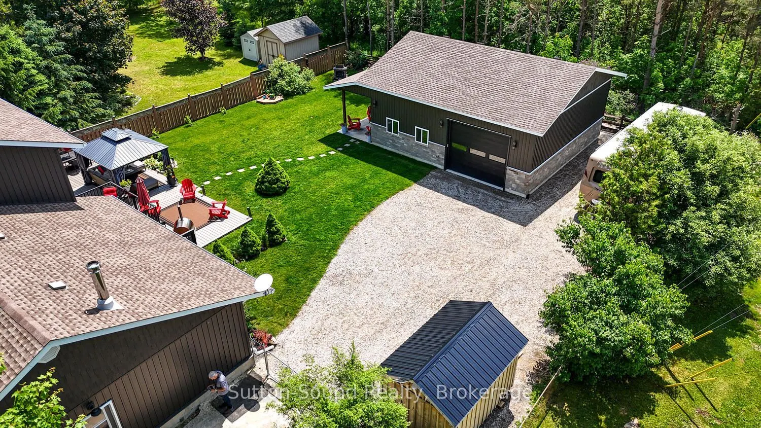 35 Pine Tree Drive