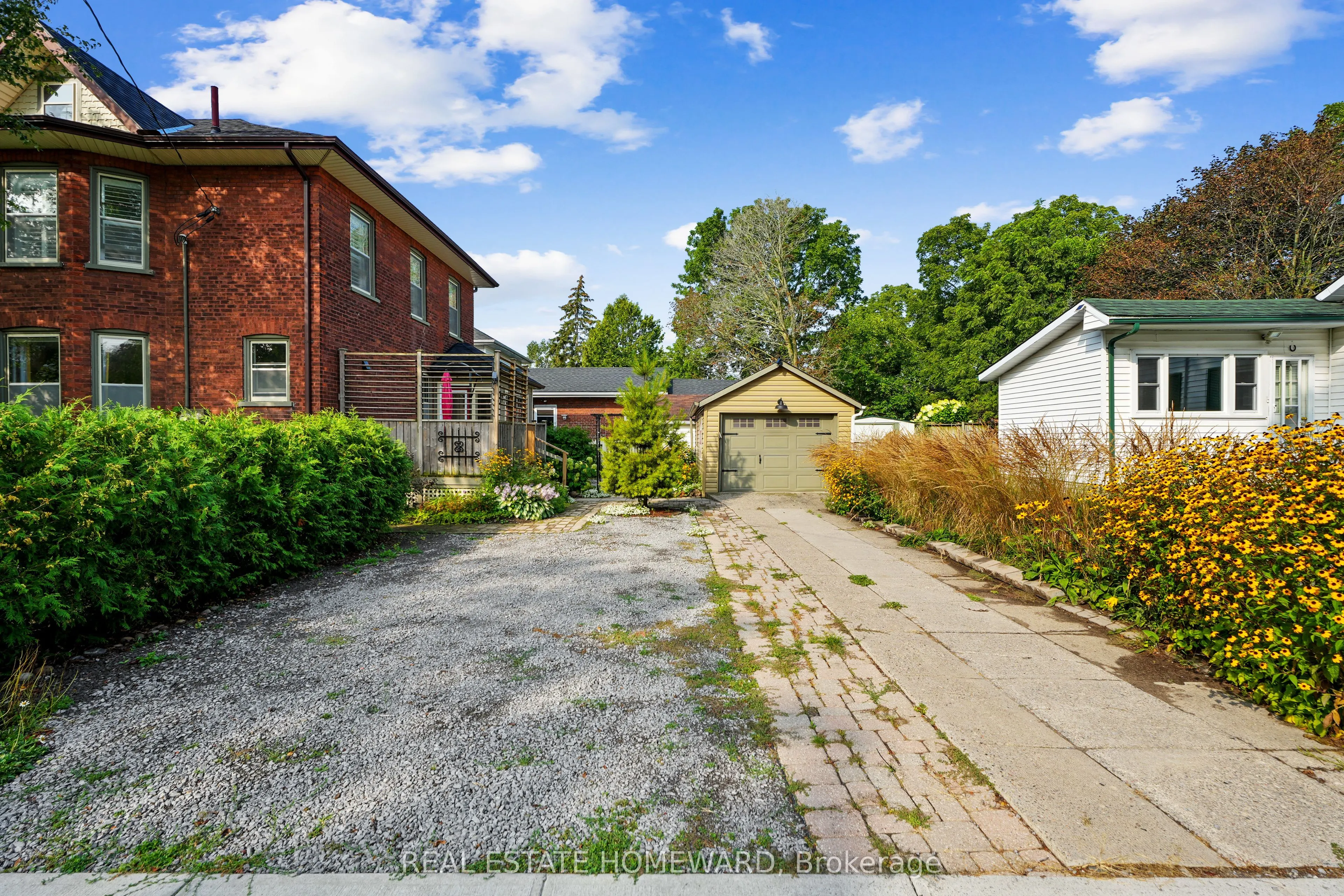 96 James Street W