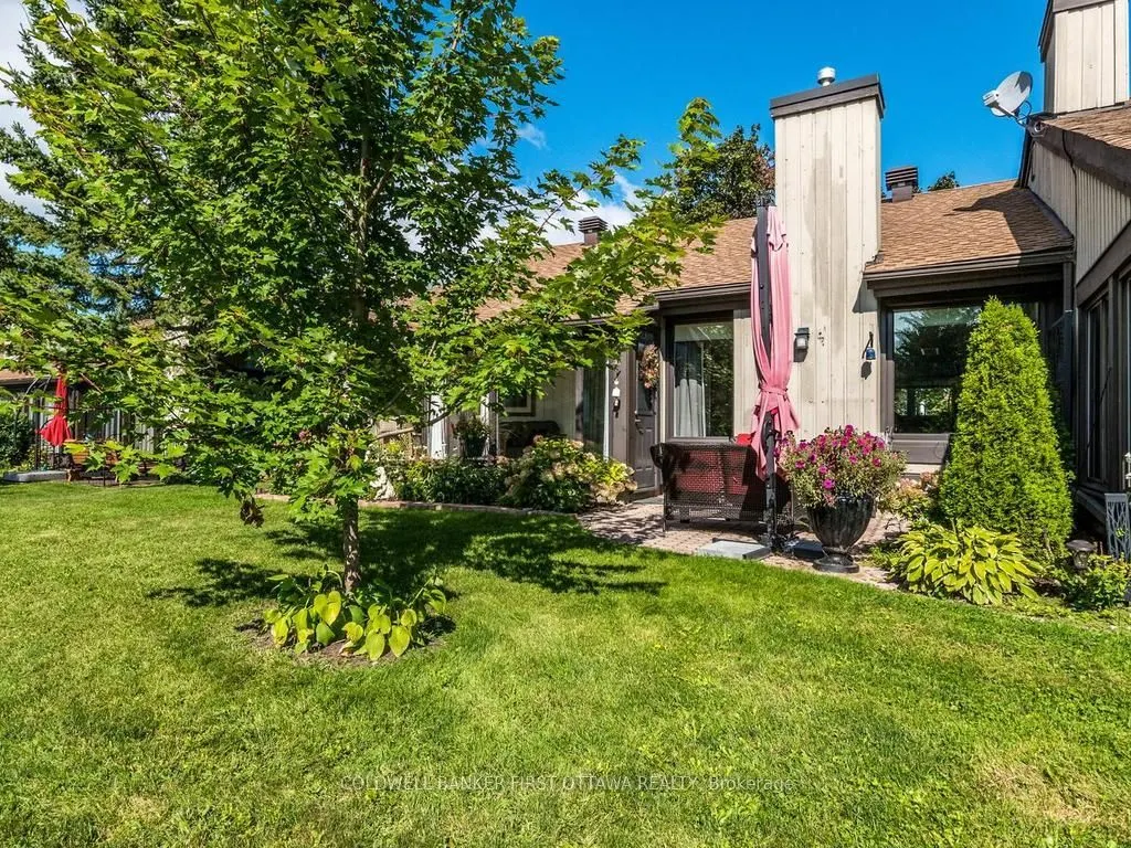 12 Kittansett Court #6