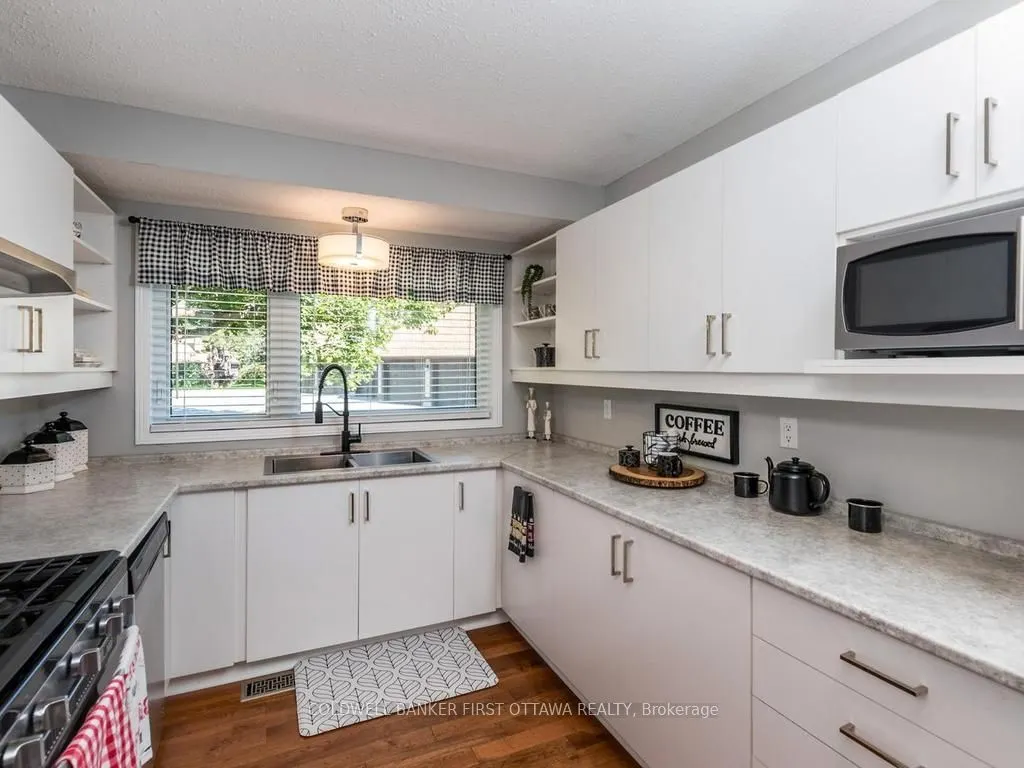 12 Kittansett Court #6