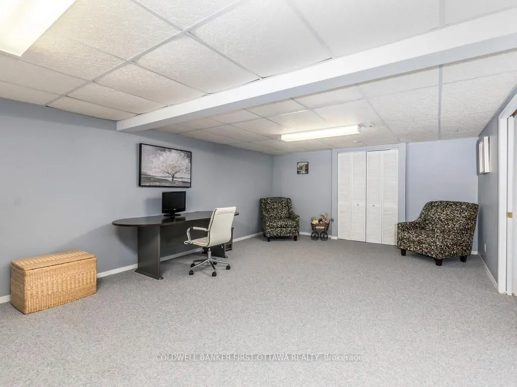 12 Kittansett Court #6