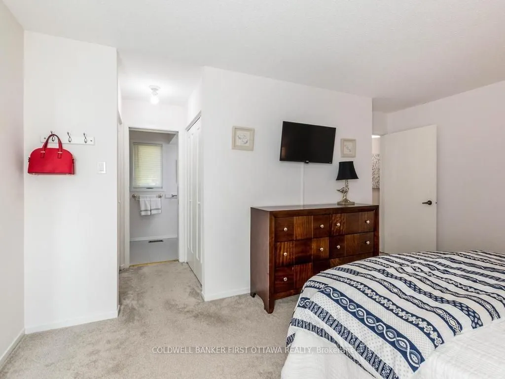 12 Kittansett Court #6