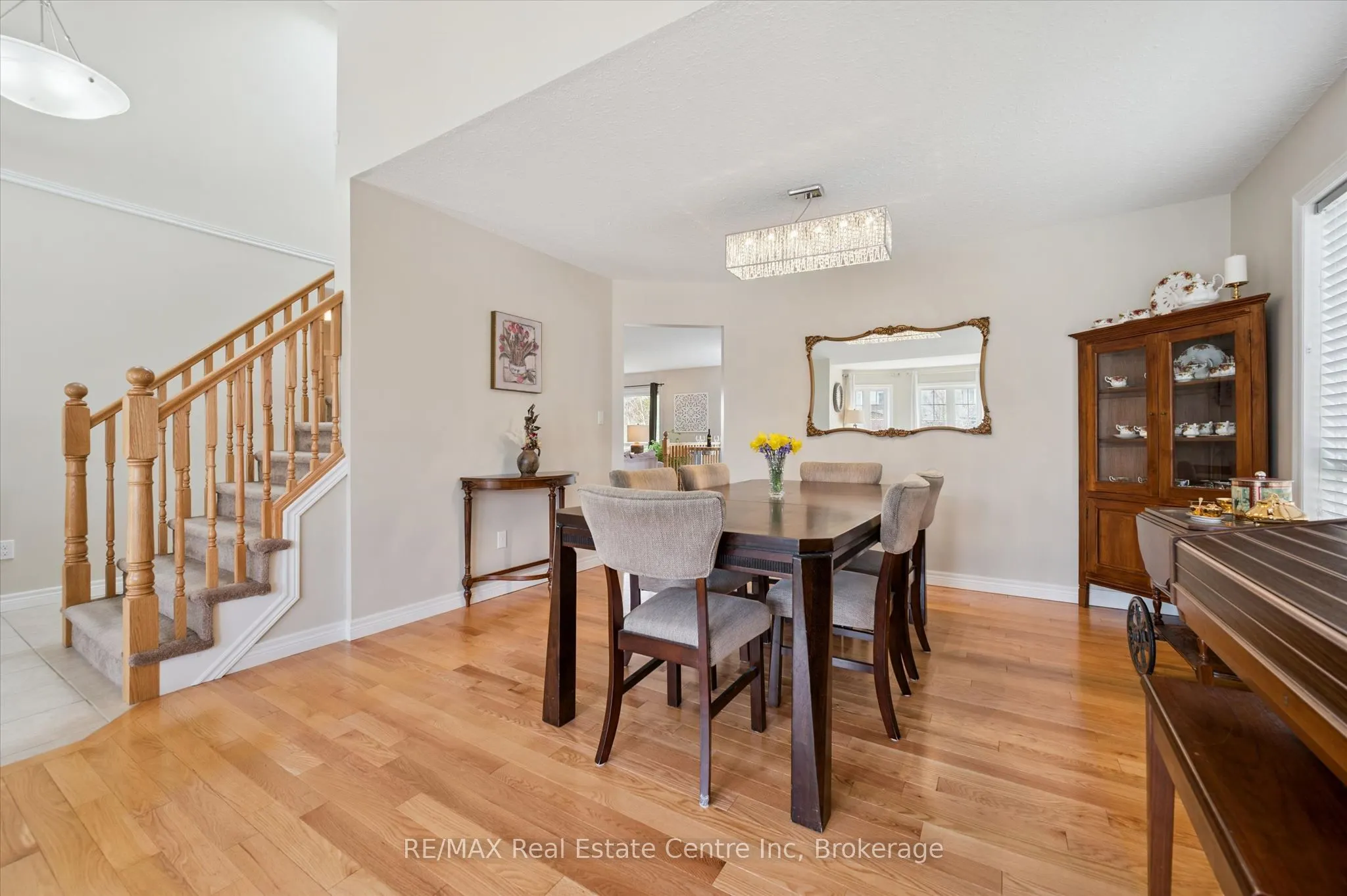 556 Black Street