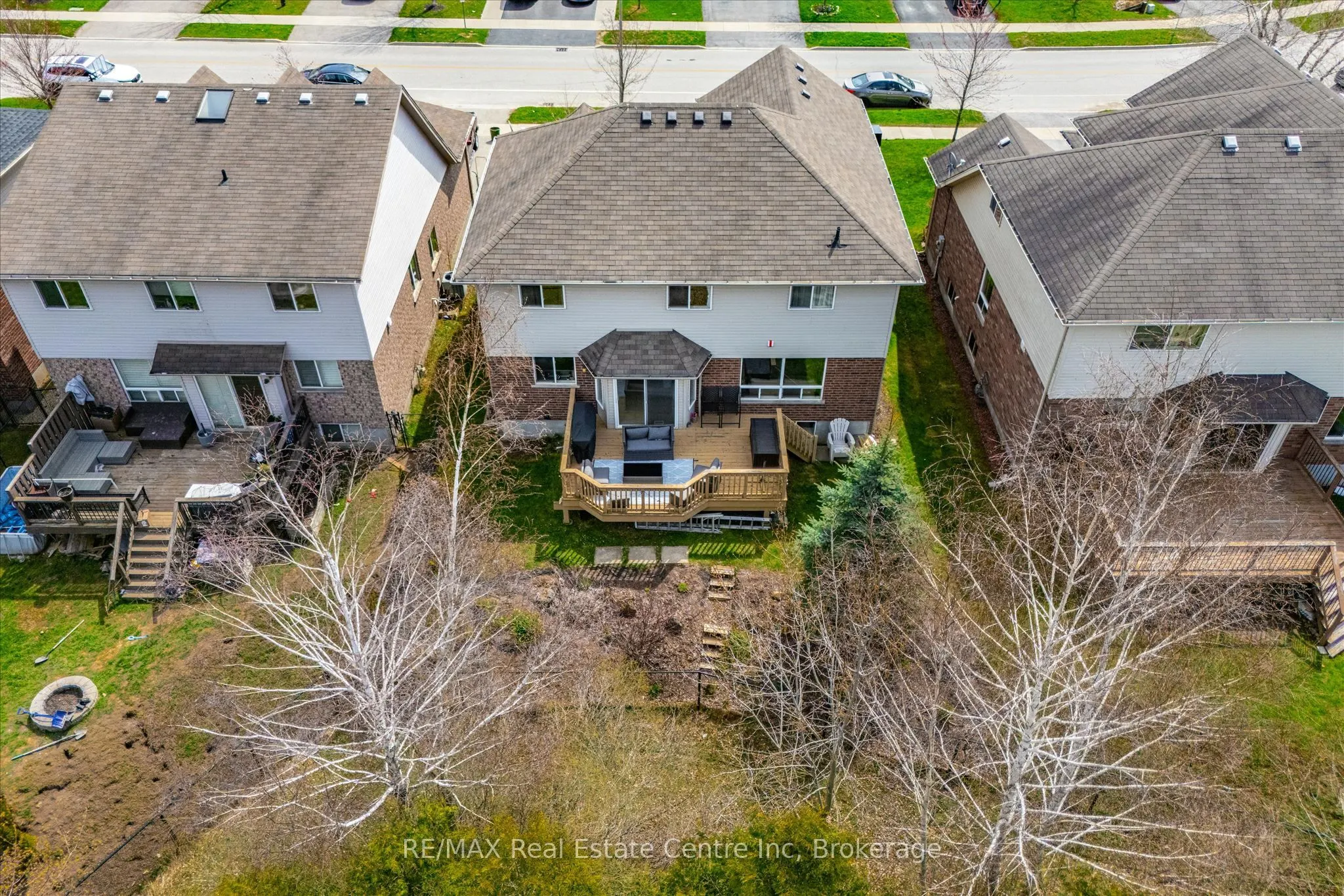 556 Black Street
