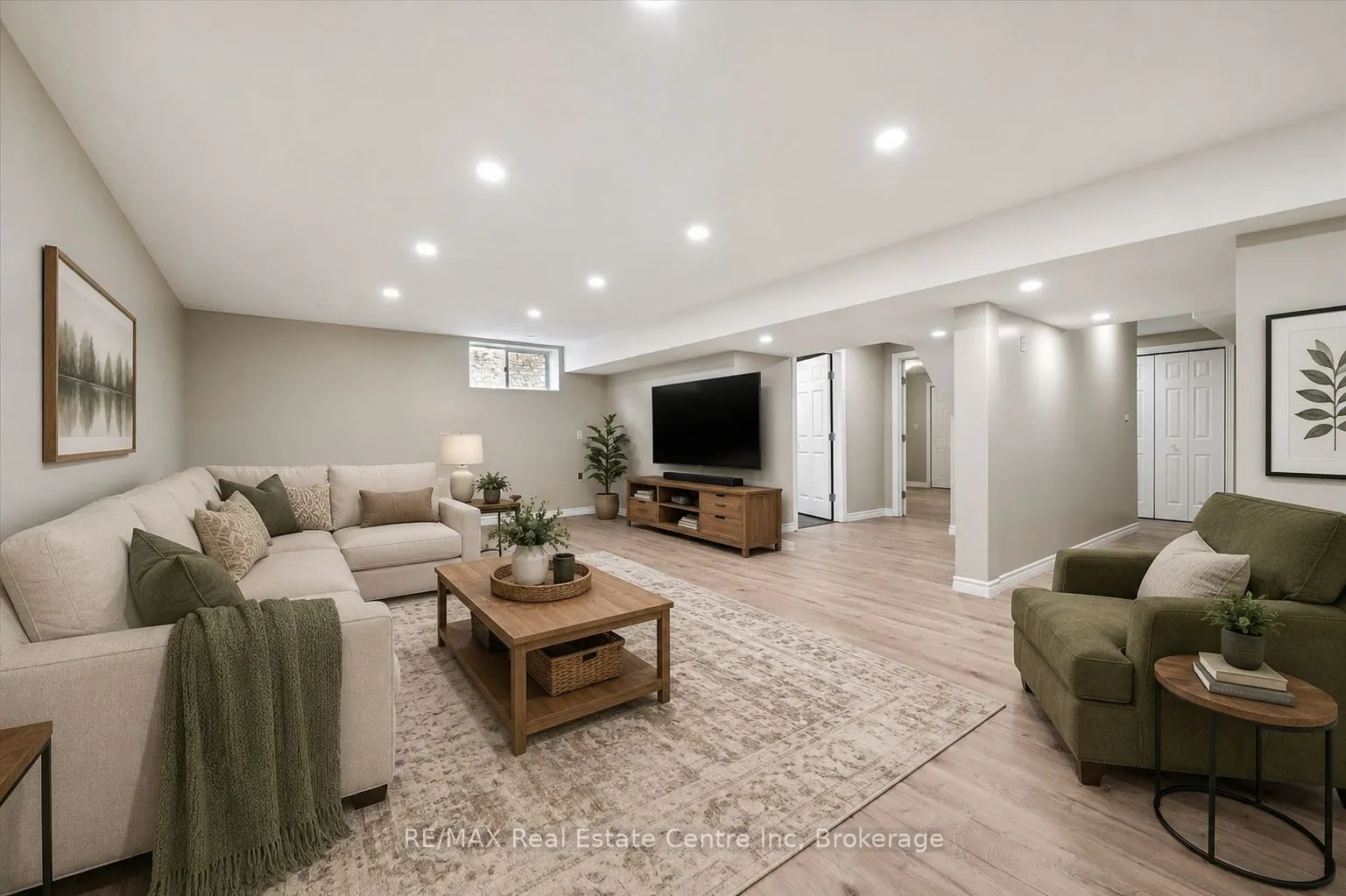 556 Black Street