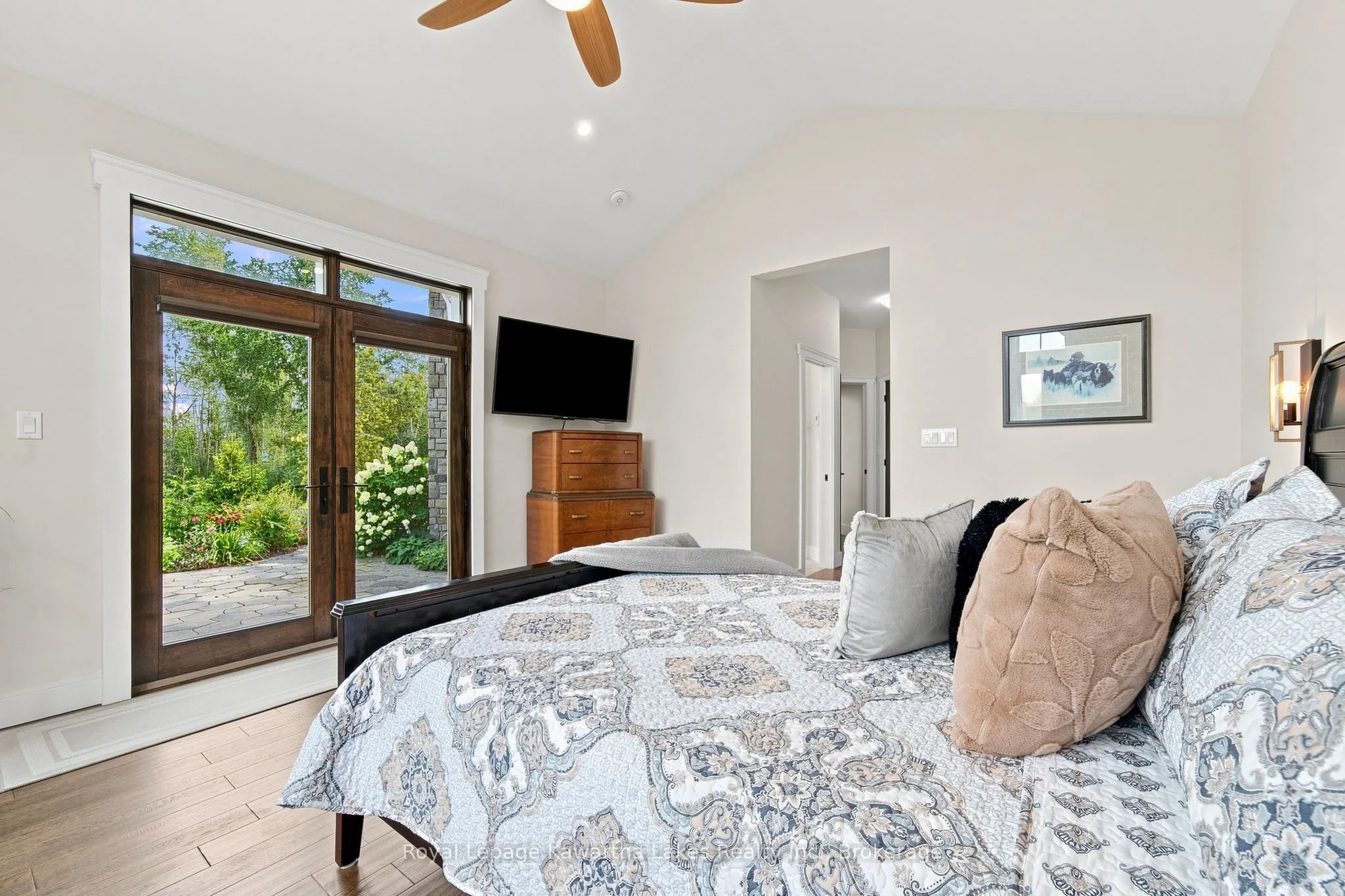 32 Mclarens Creek Road