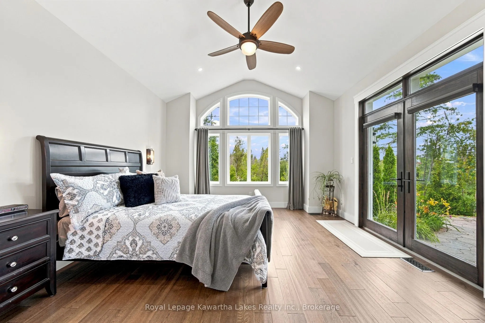 32 Mclarens Creek Road