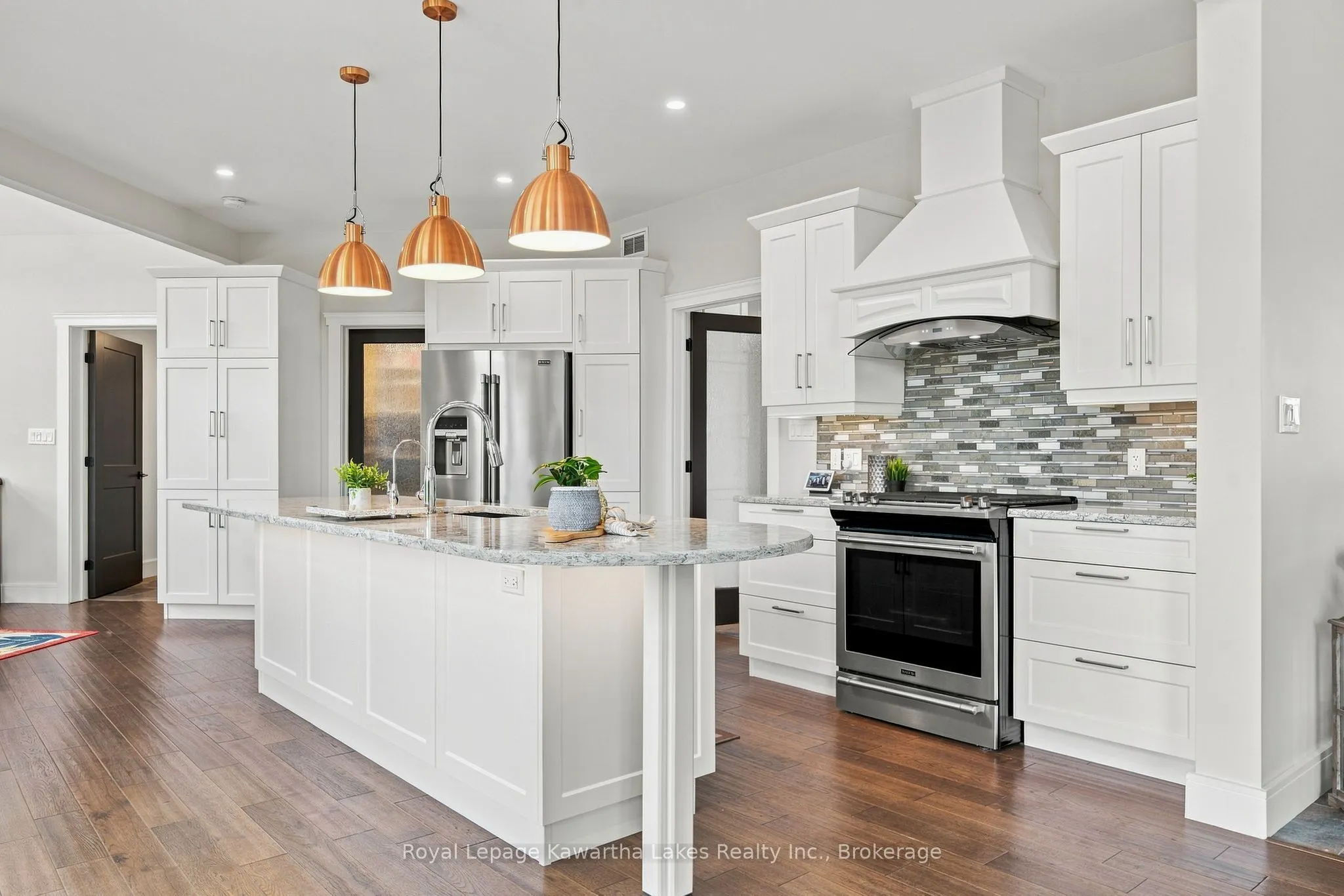 32 Mclarens Creek Road
