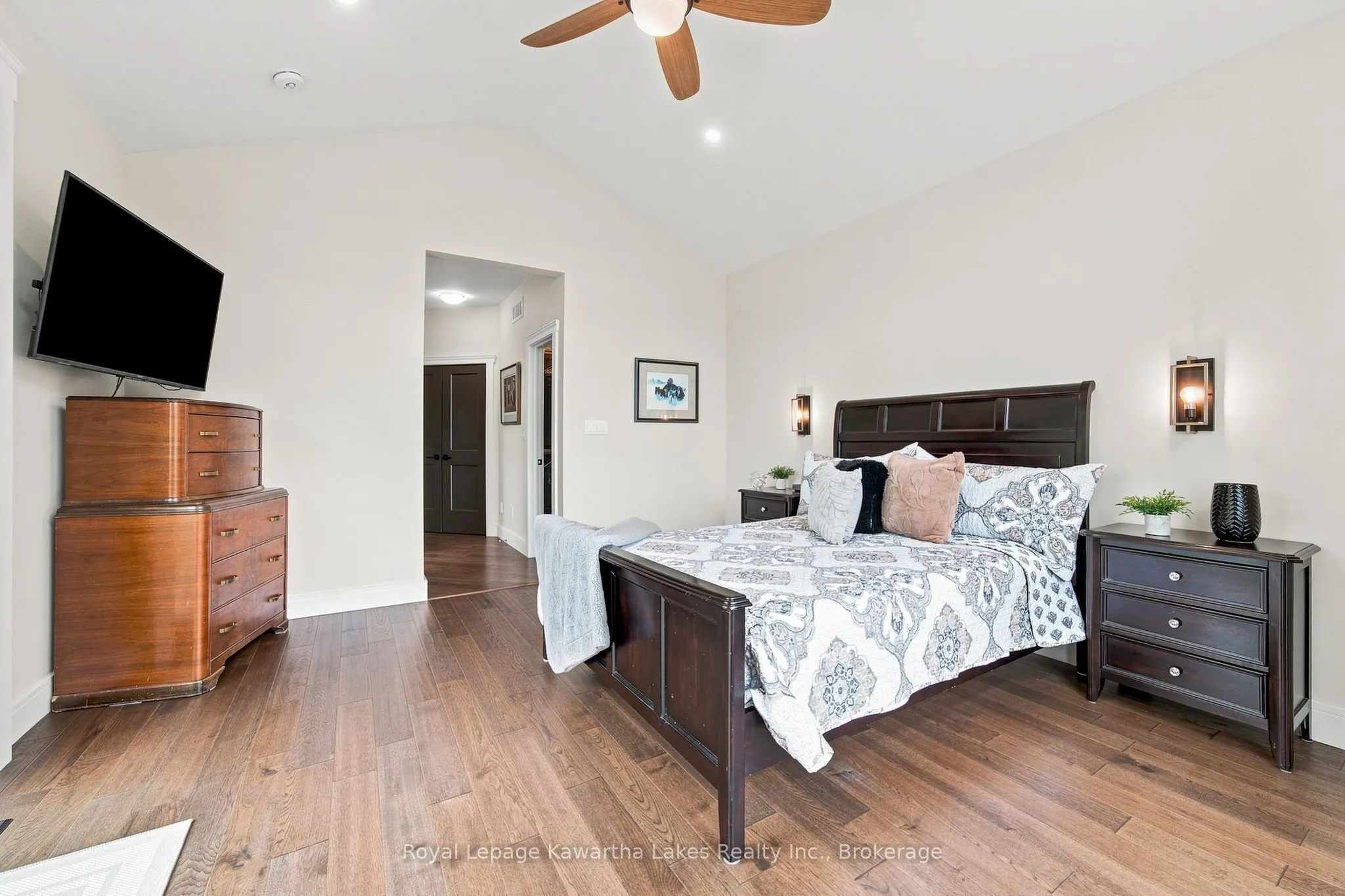 32 Mclarens Creek Road