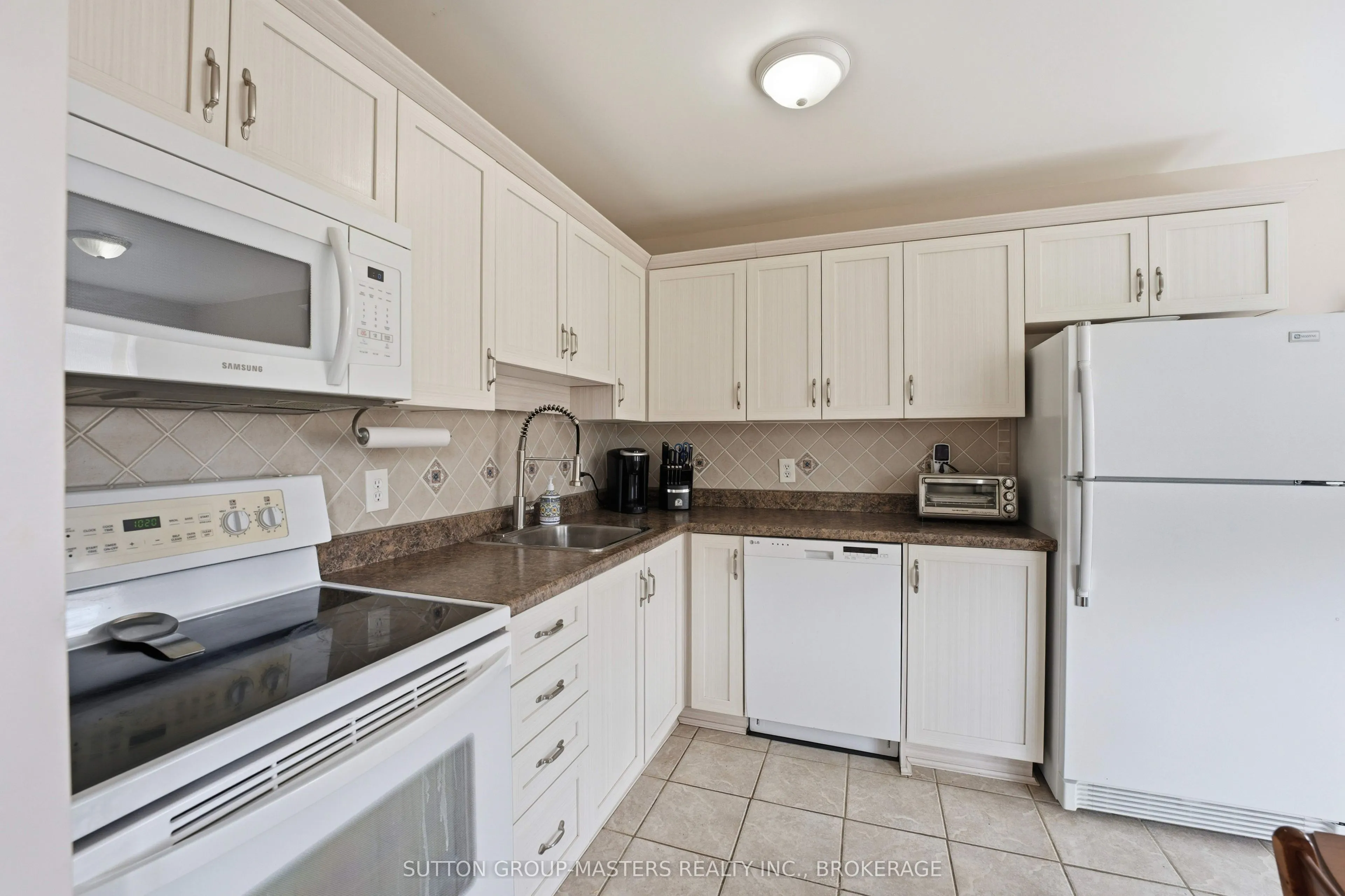 130 Wright Crescent #204