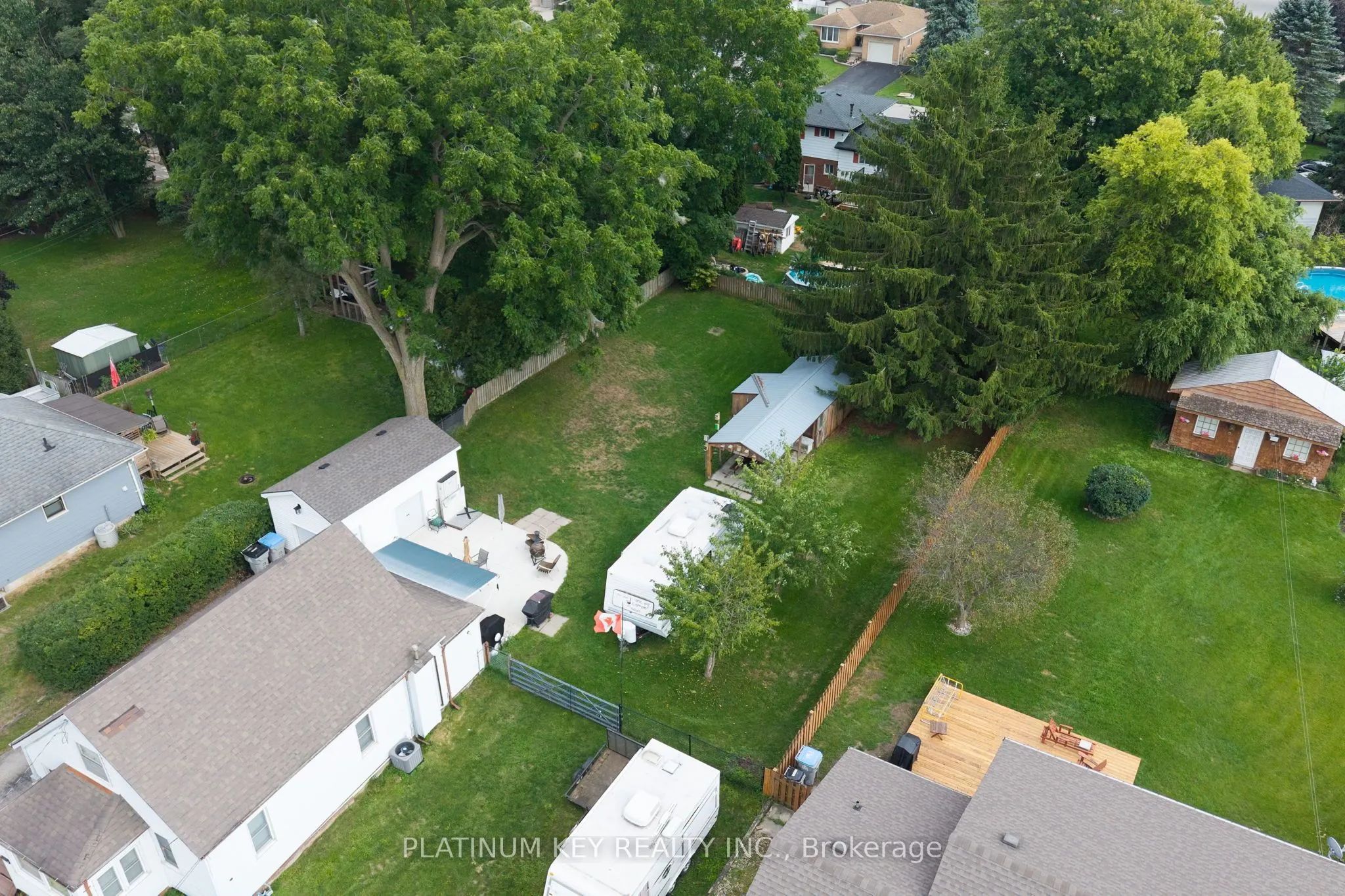 422 Metcalfe Street W