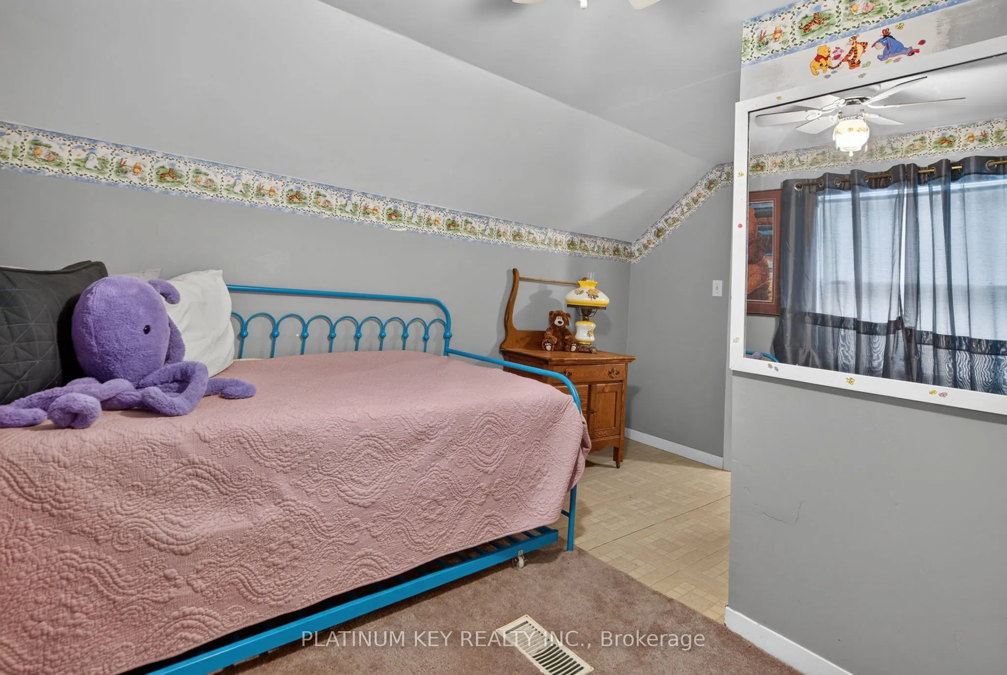 422 Metcalfe Street W