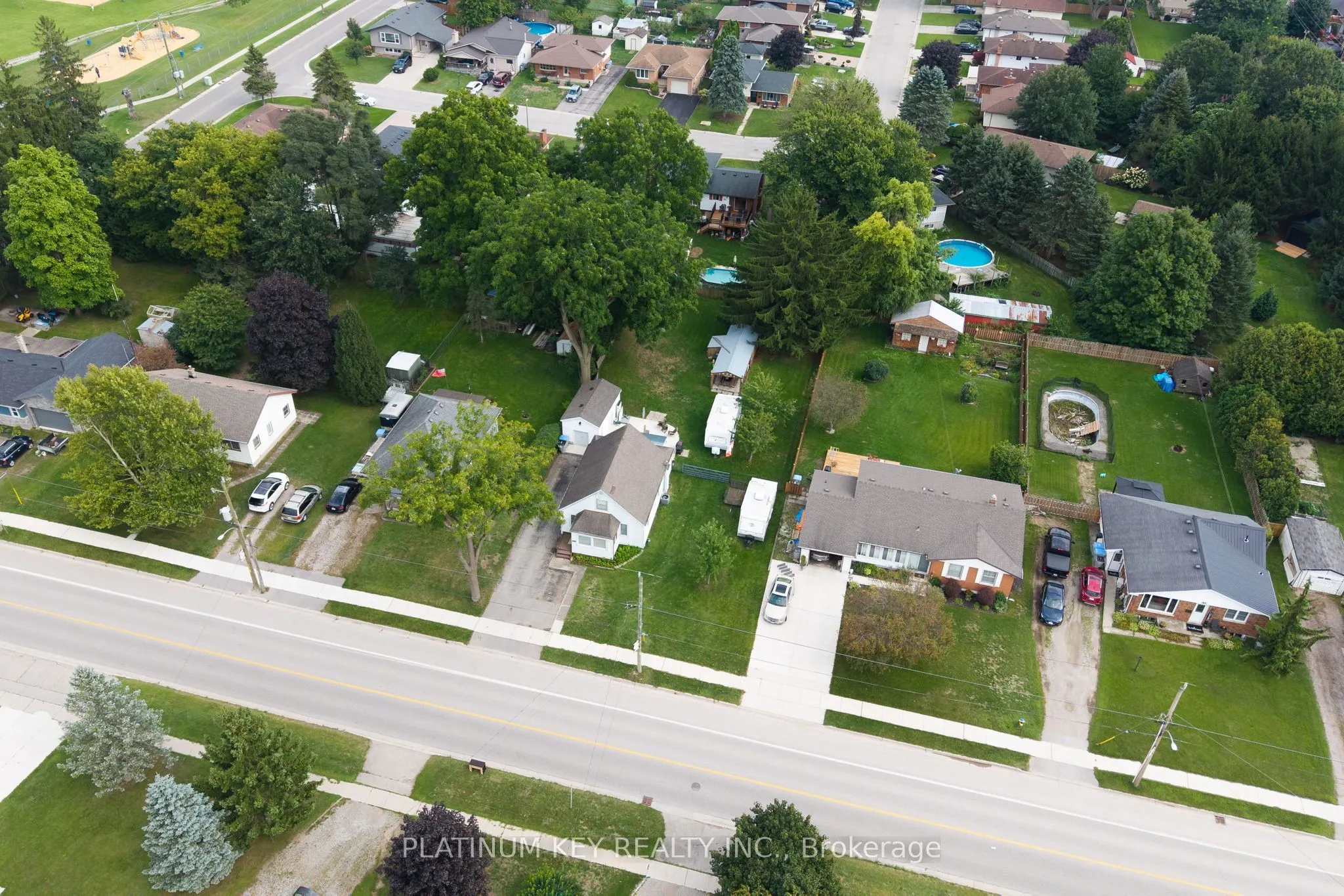 422 Metcalfe Street W