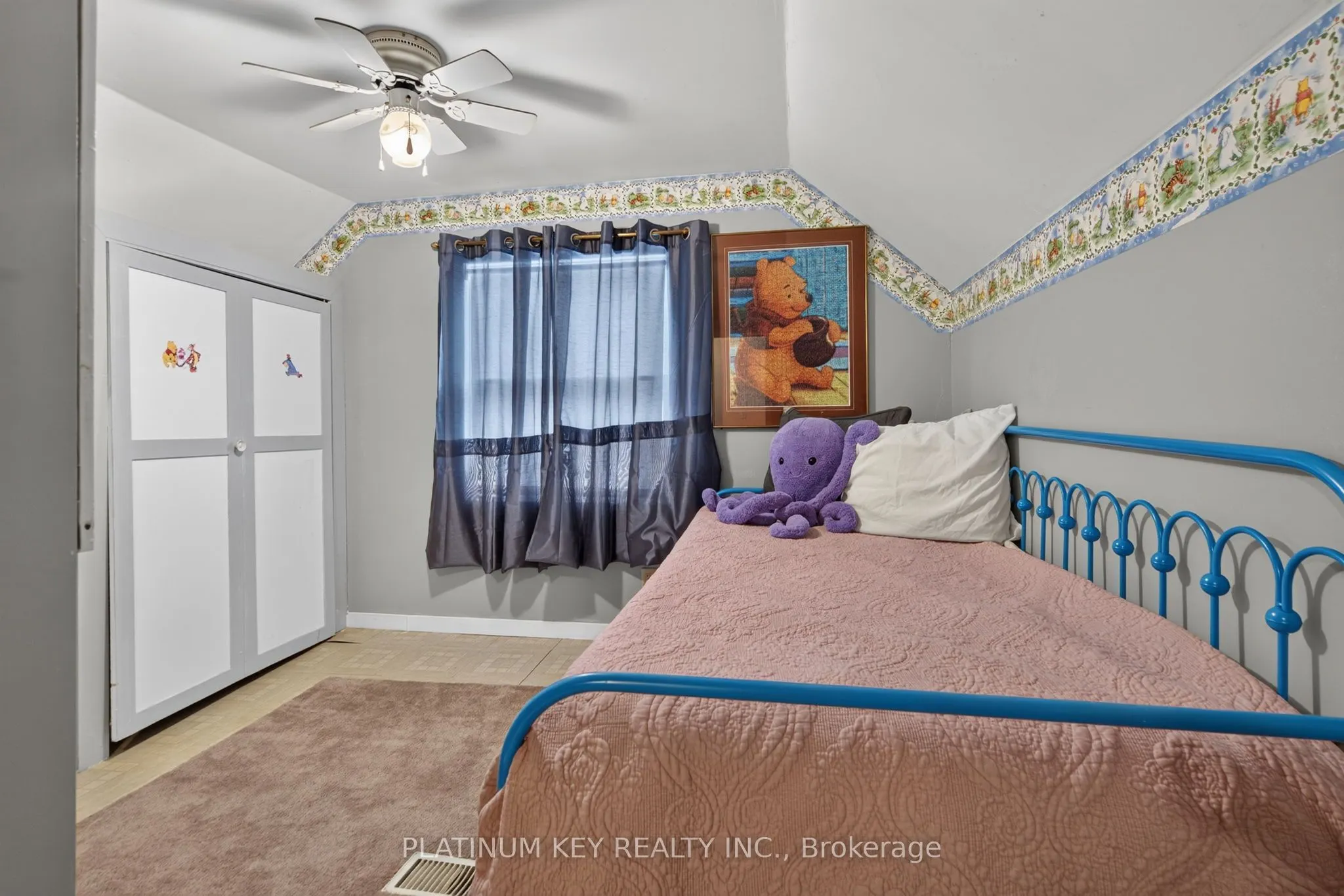 422 Metcalfe Street W