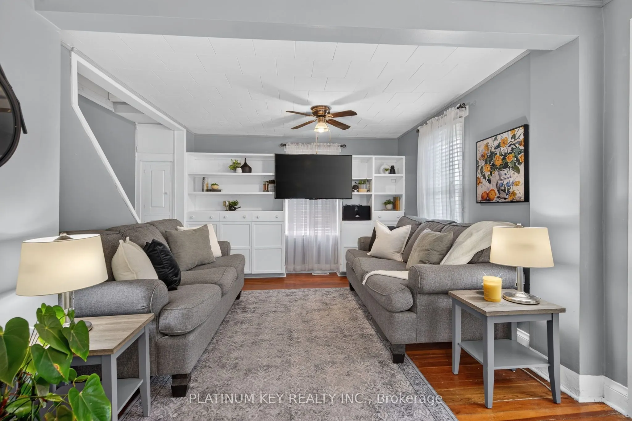 422 Metcalfe Street W