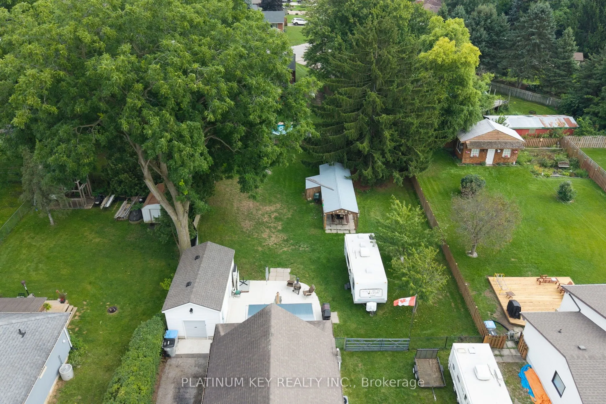 422 Metcalfe Street W