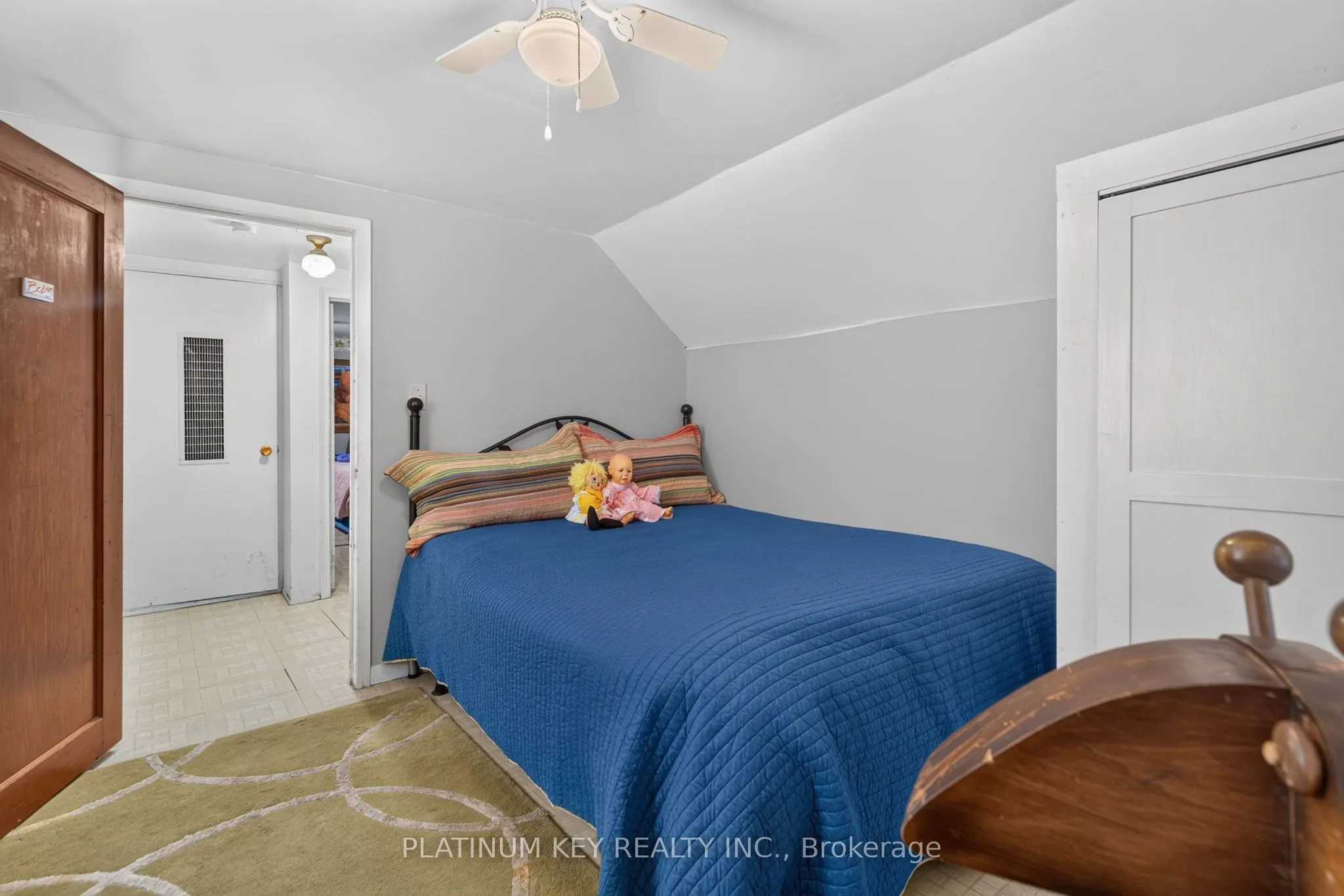 422 Metcalfe Street W