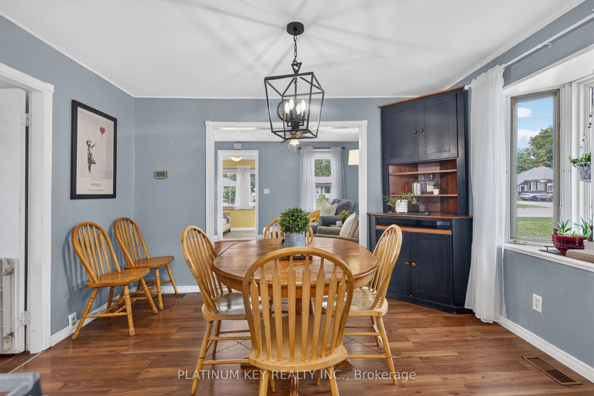 422 Metcalfe Street W