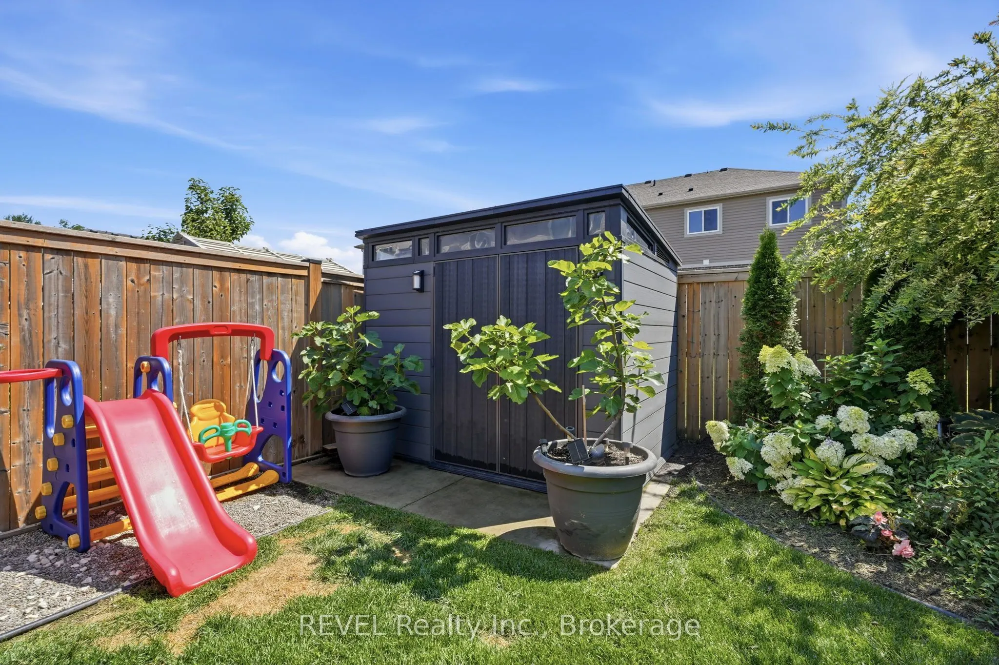 136 Acacia Road
