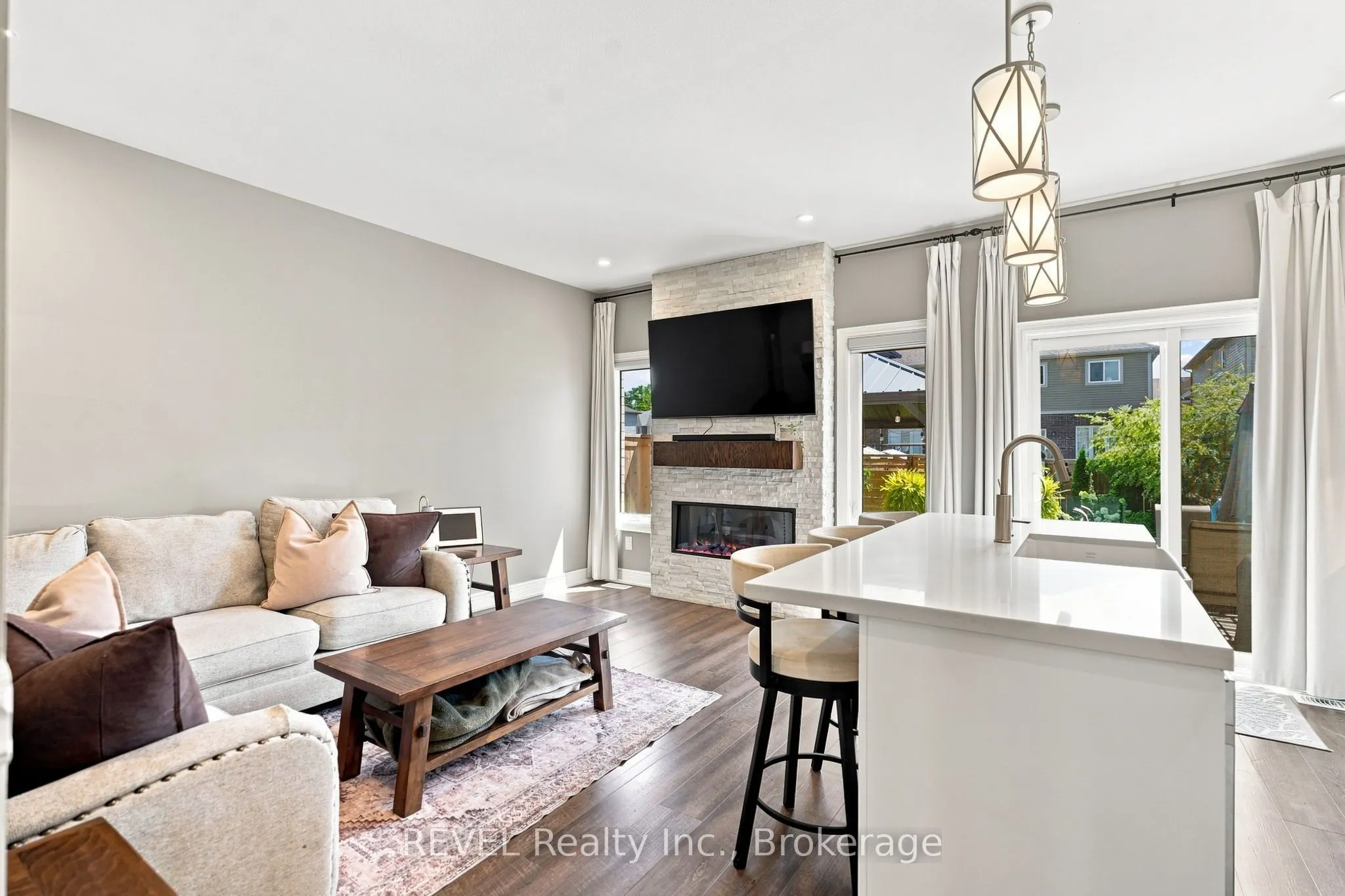 136 Acacia Road