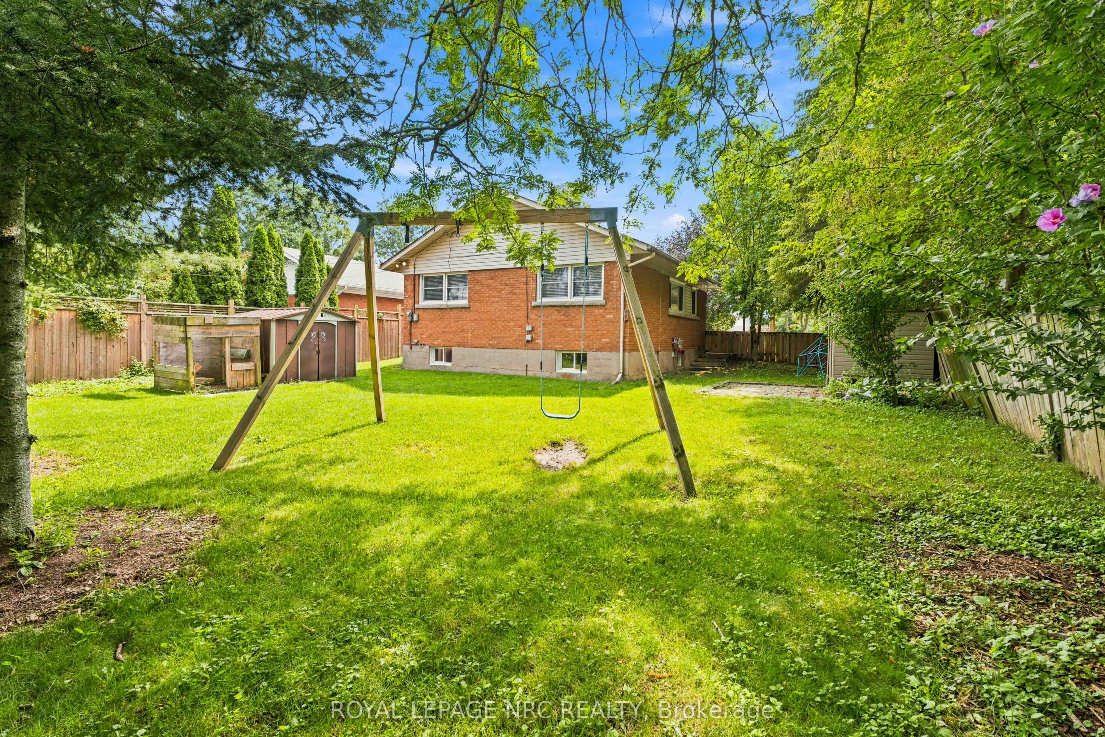 45 Woodcroft Crescent